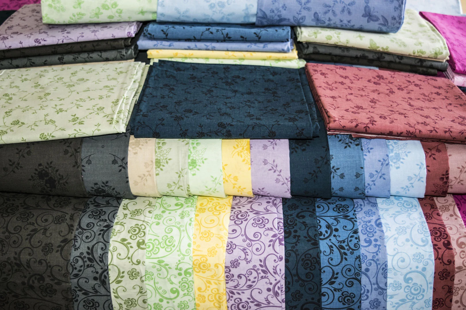 SPW #192: Over Tone (108") Our Over Tone Collection is finished at 108" Wide and is printed on our 68x68 100% Cotton.