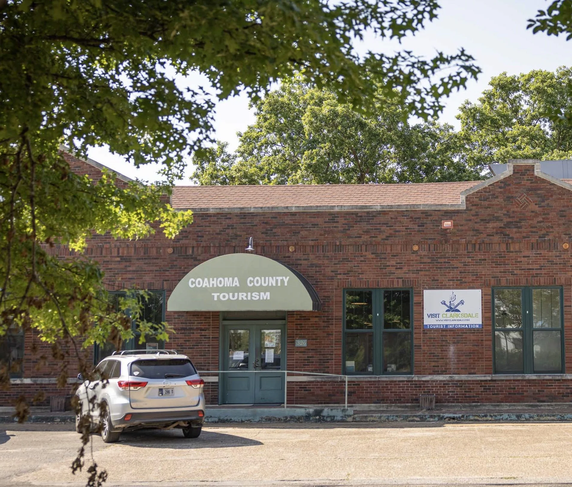 Tourism Office 2.jpg