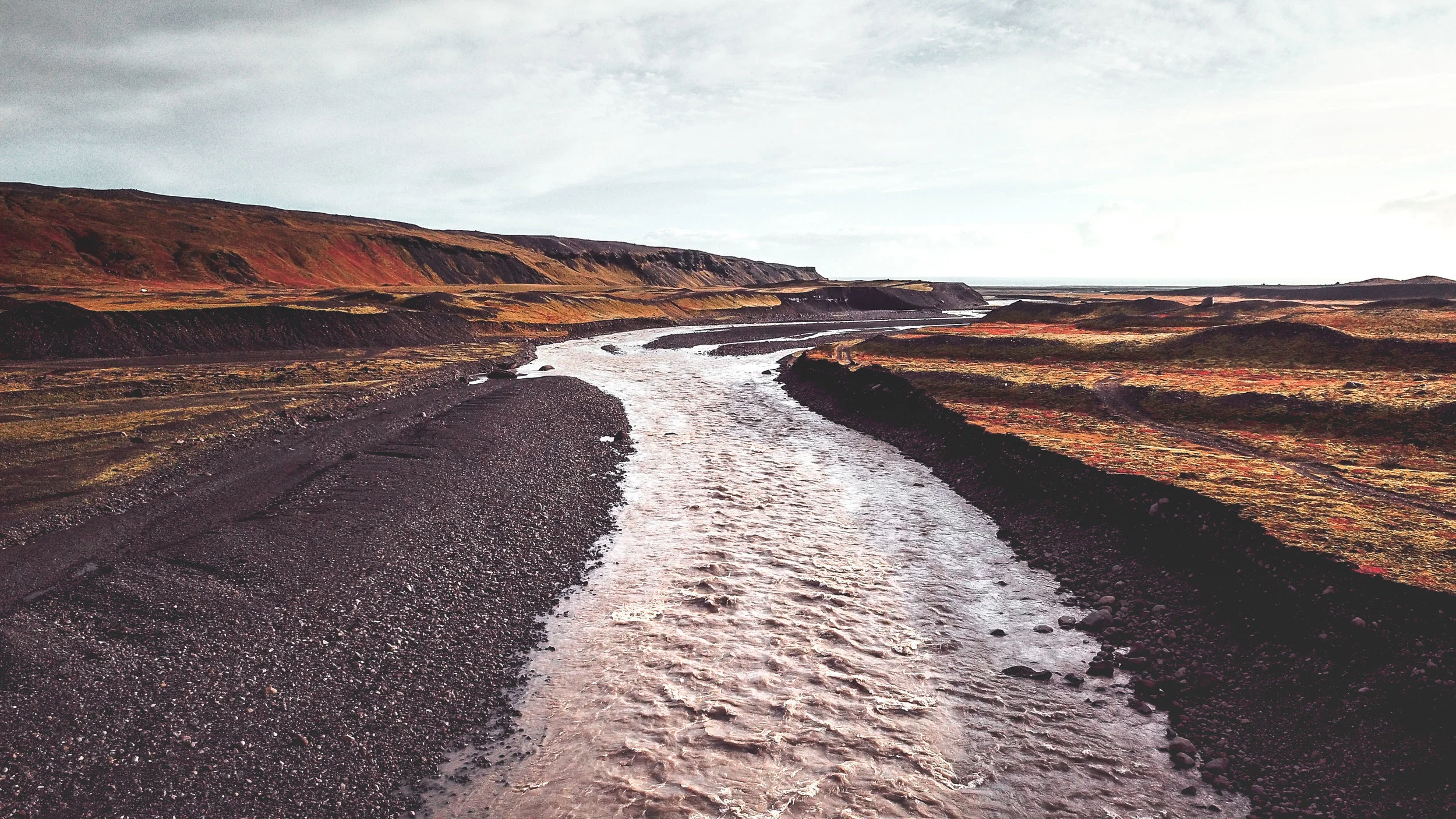 iceland _drone_sfc_09191782.jpg