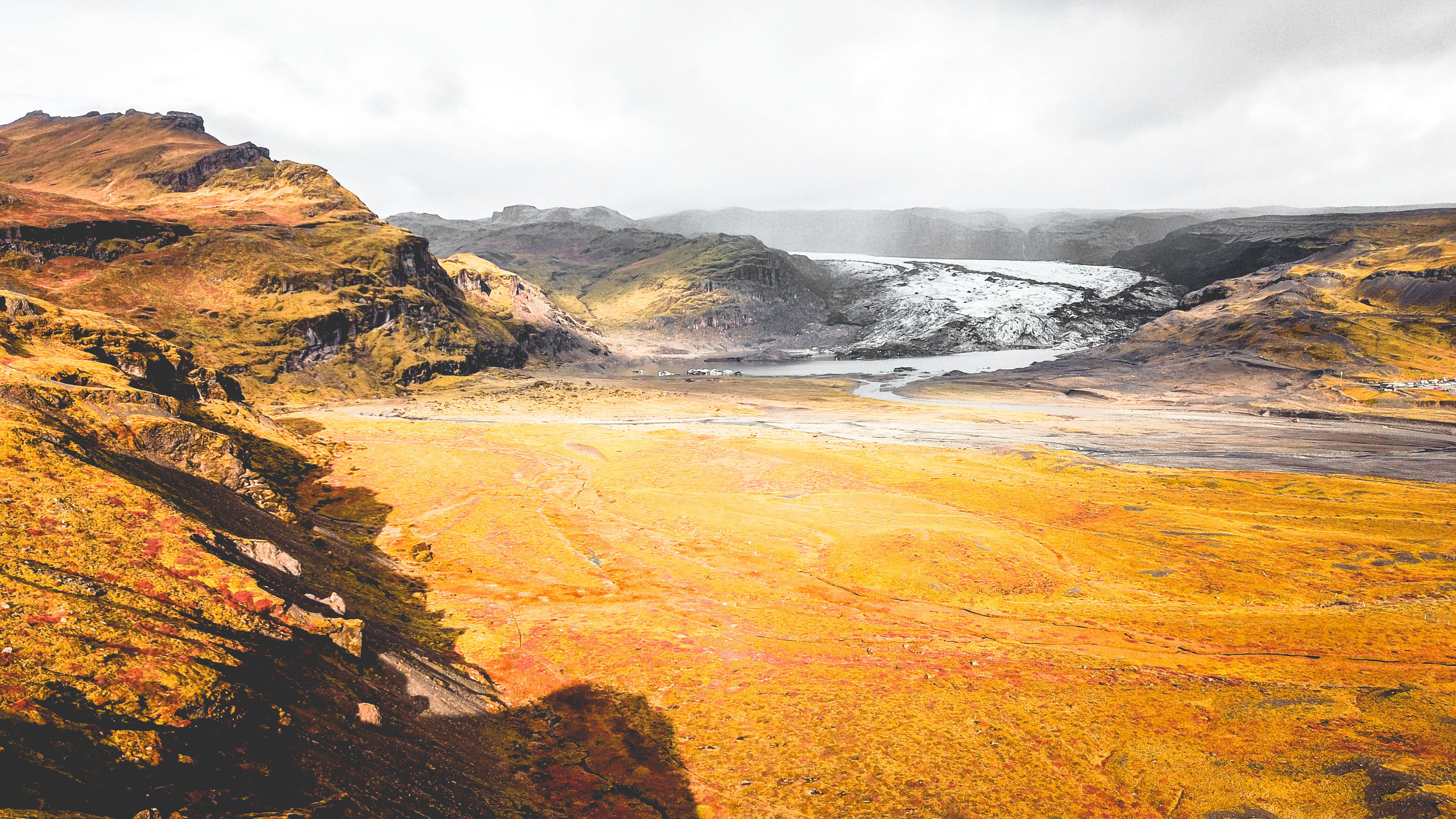 iceland _drone_sfc_09191780.jpg