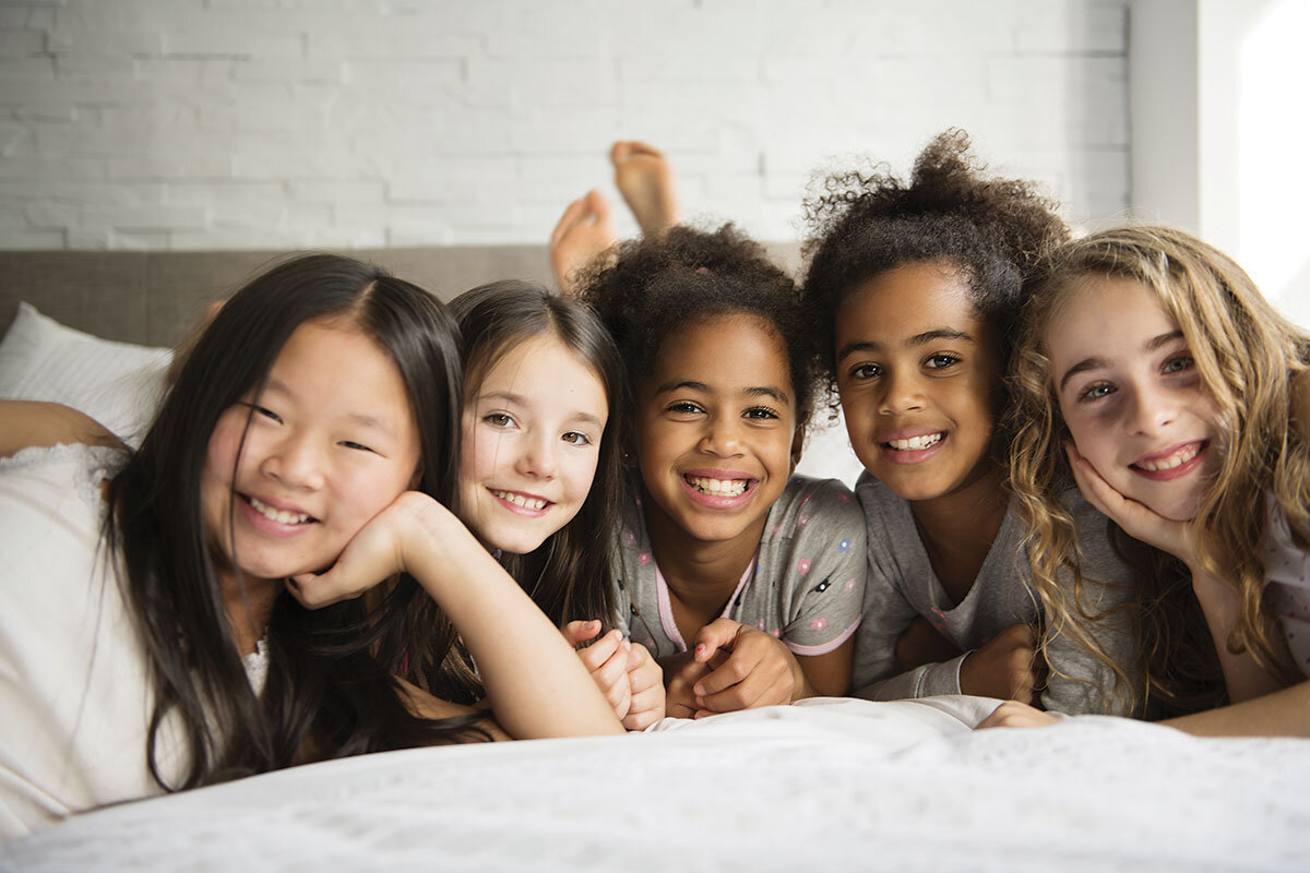 tween girls 01.jpg