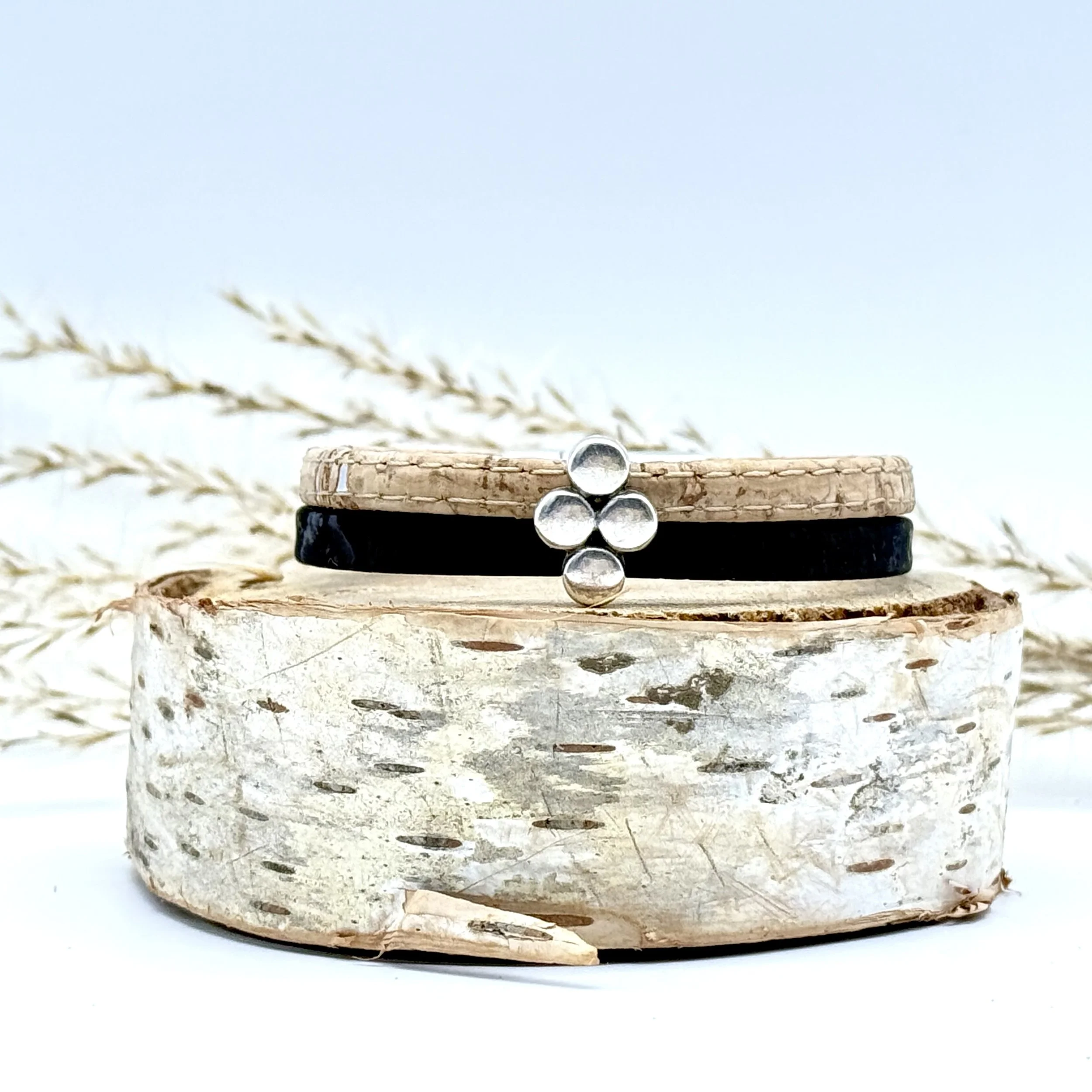 classic four circles black cork 1.jpg