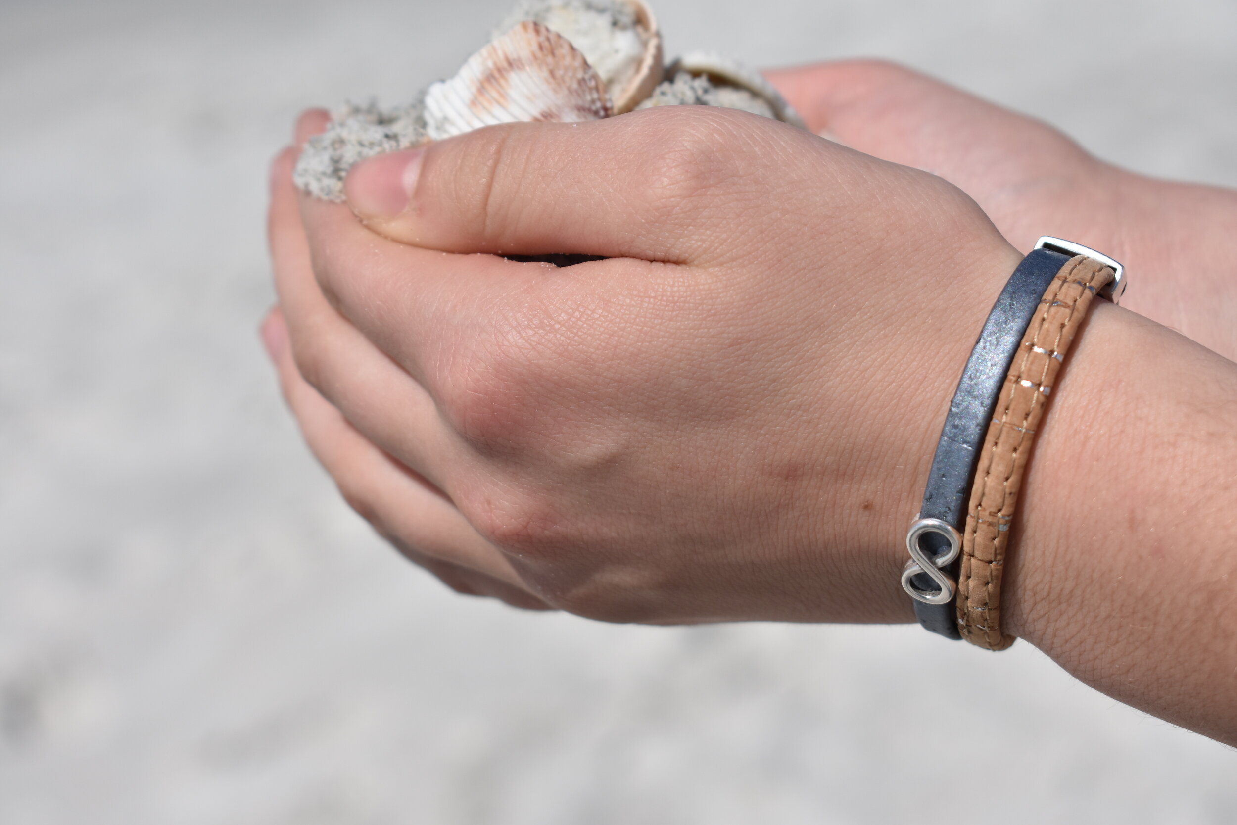 Classic cork bracelet in grey with silver infinity