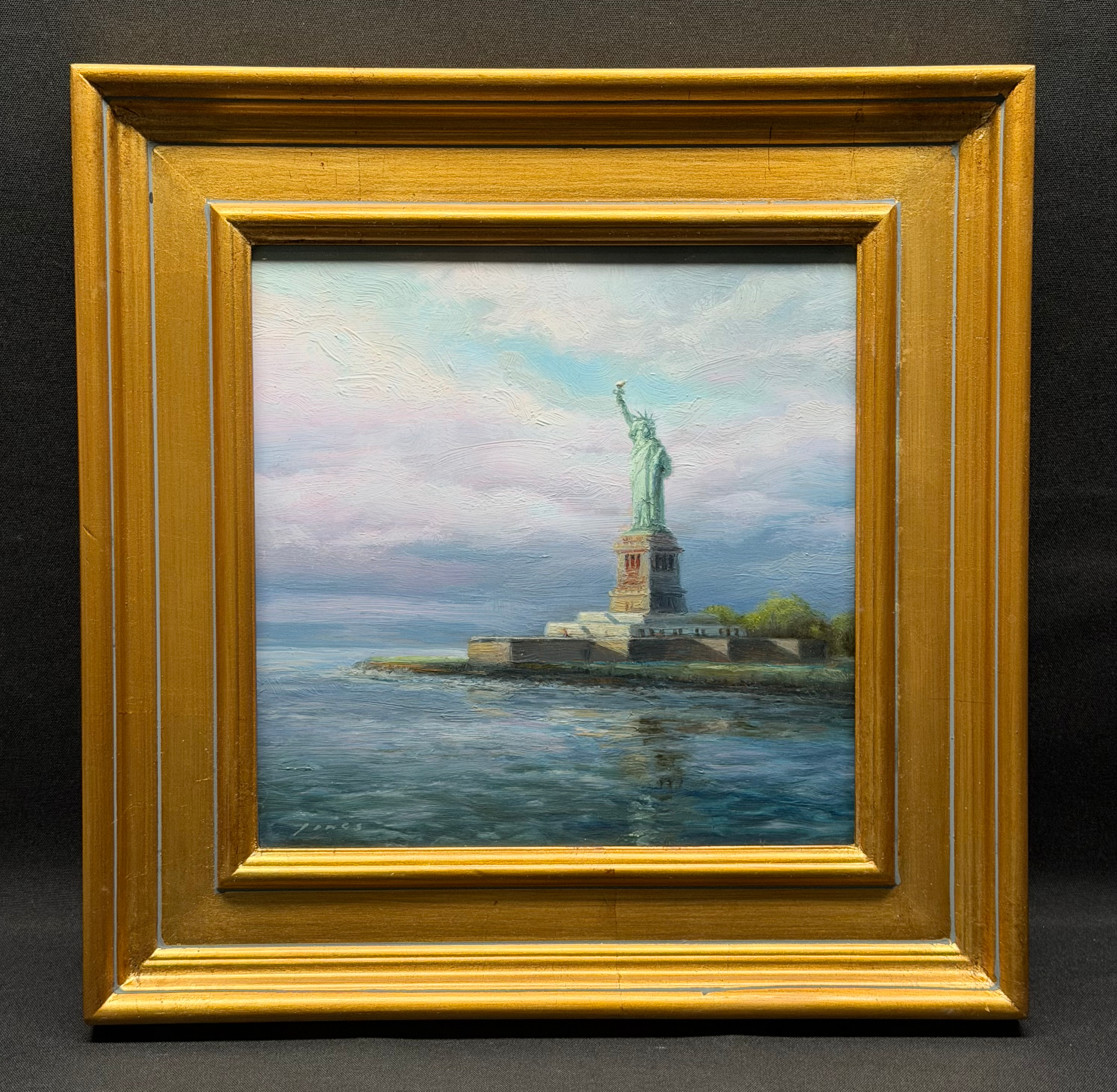 Statue of Liberty framed.png