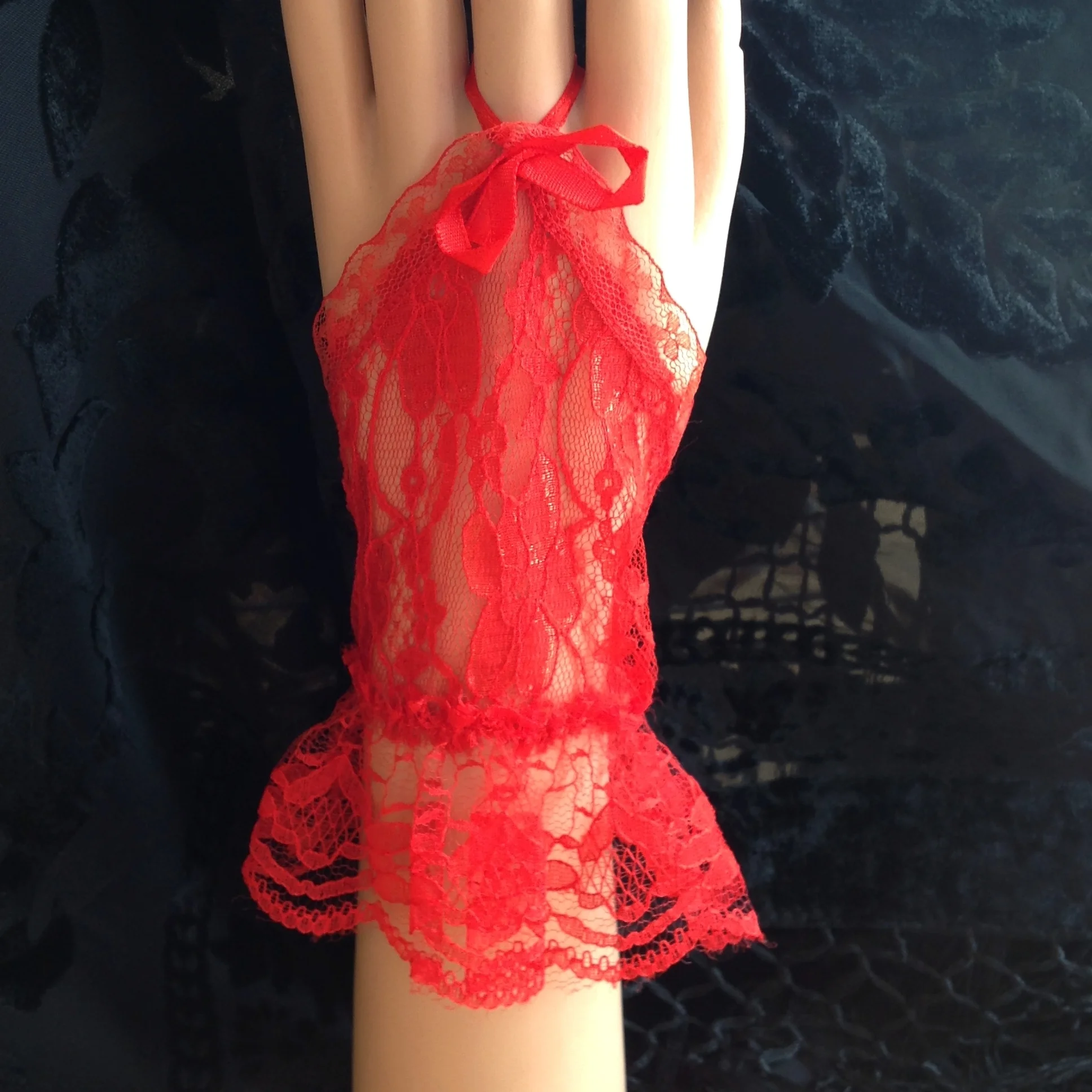 Red V Mitt Close.JPG