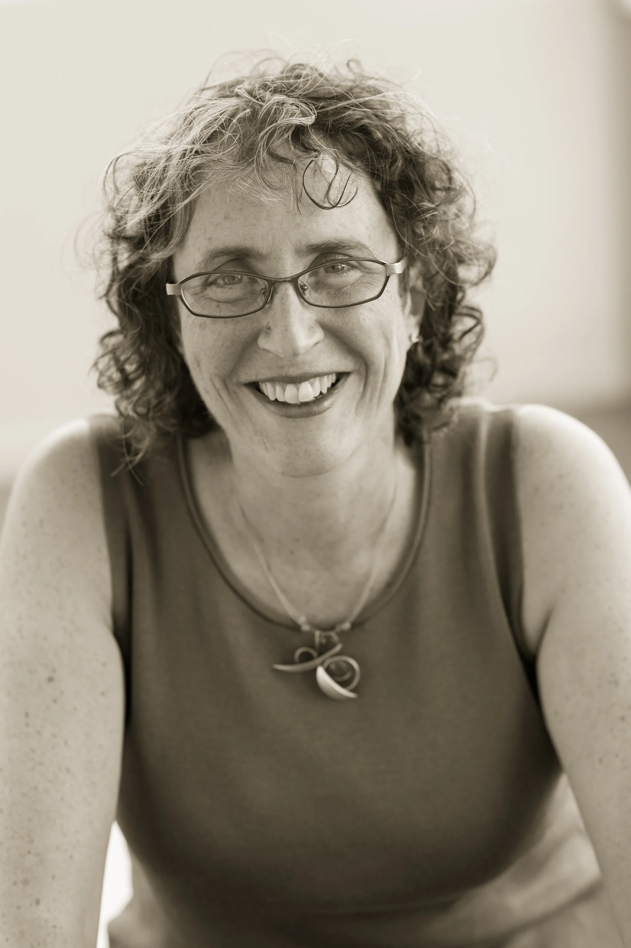Debby Bacharach (POET)
