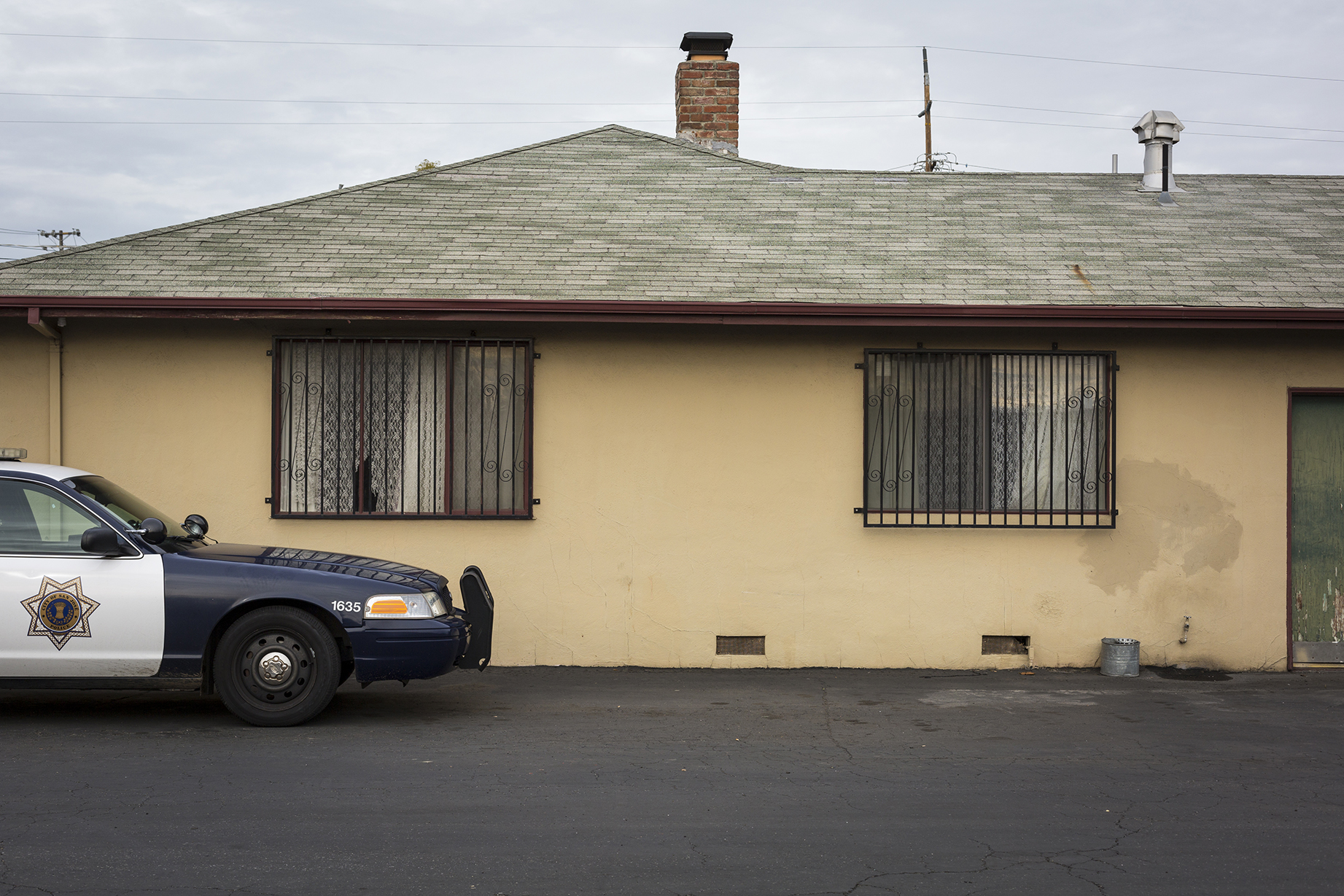  Waiting at the Door. San Jose. 2015 