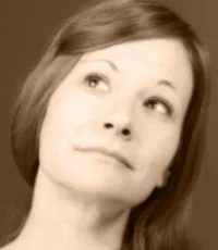  LIZZY BETH ELKINS Production Design - Property