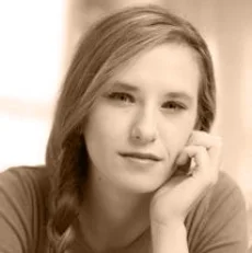  JULIA STEINBERG Executive Producer 