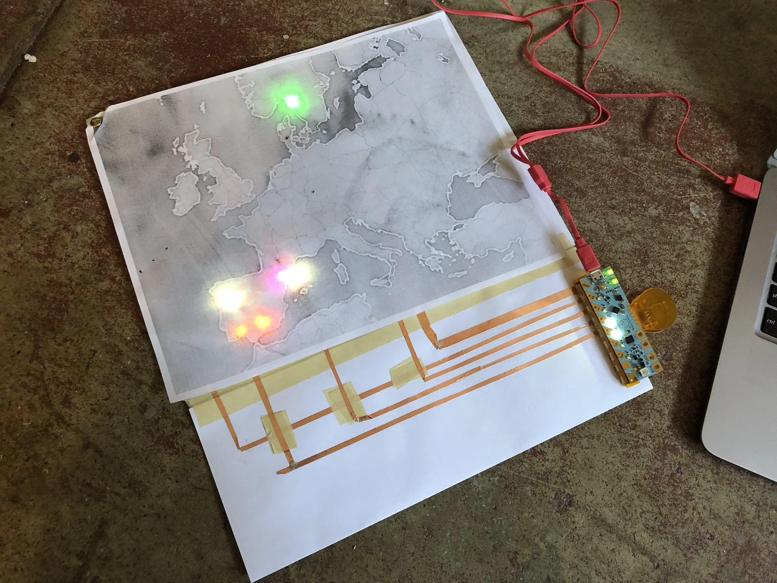 Mapping, Data and Paper Circuits Explorations