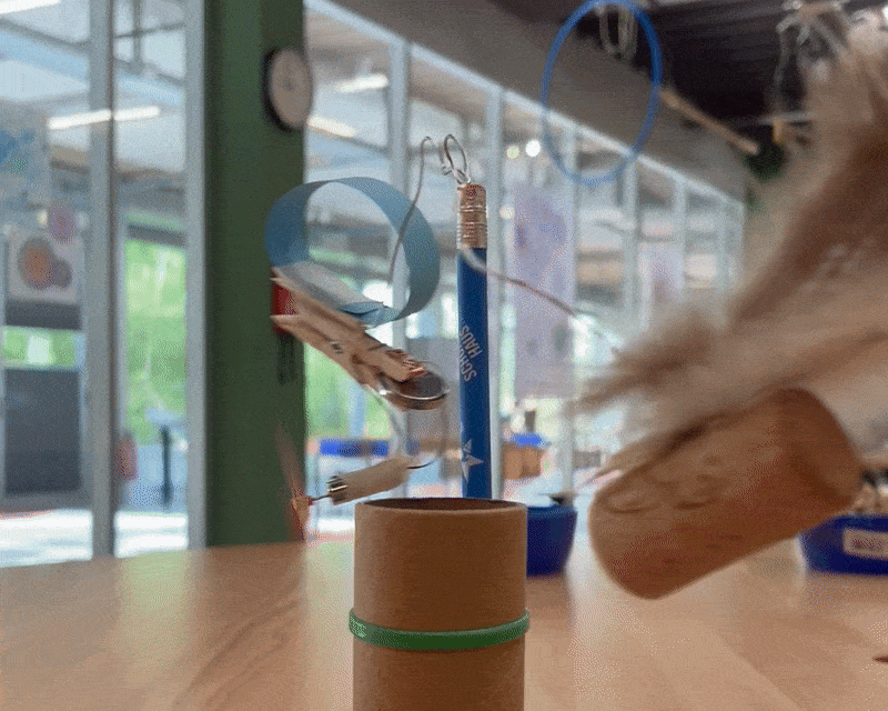 Motorized Balance Sculptures at Technorama