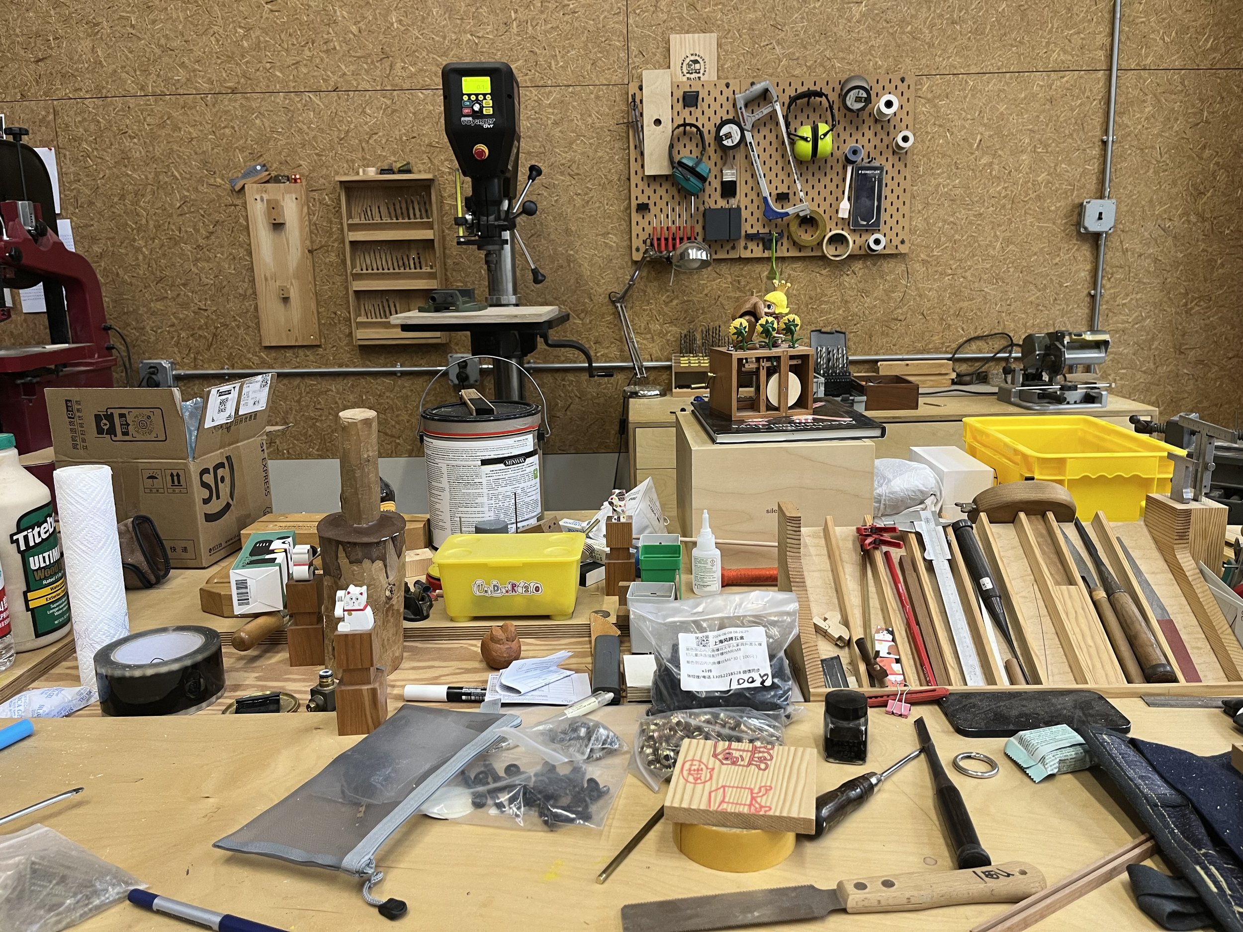 Searching for Tinkering: Math and Automata in Chengdu