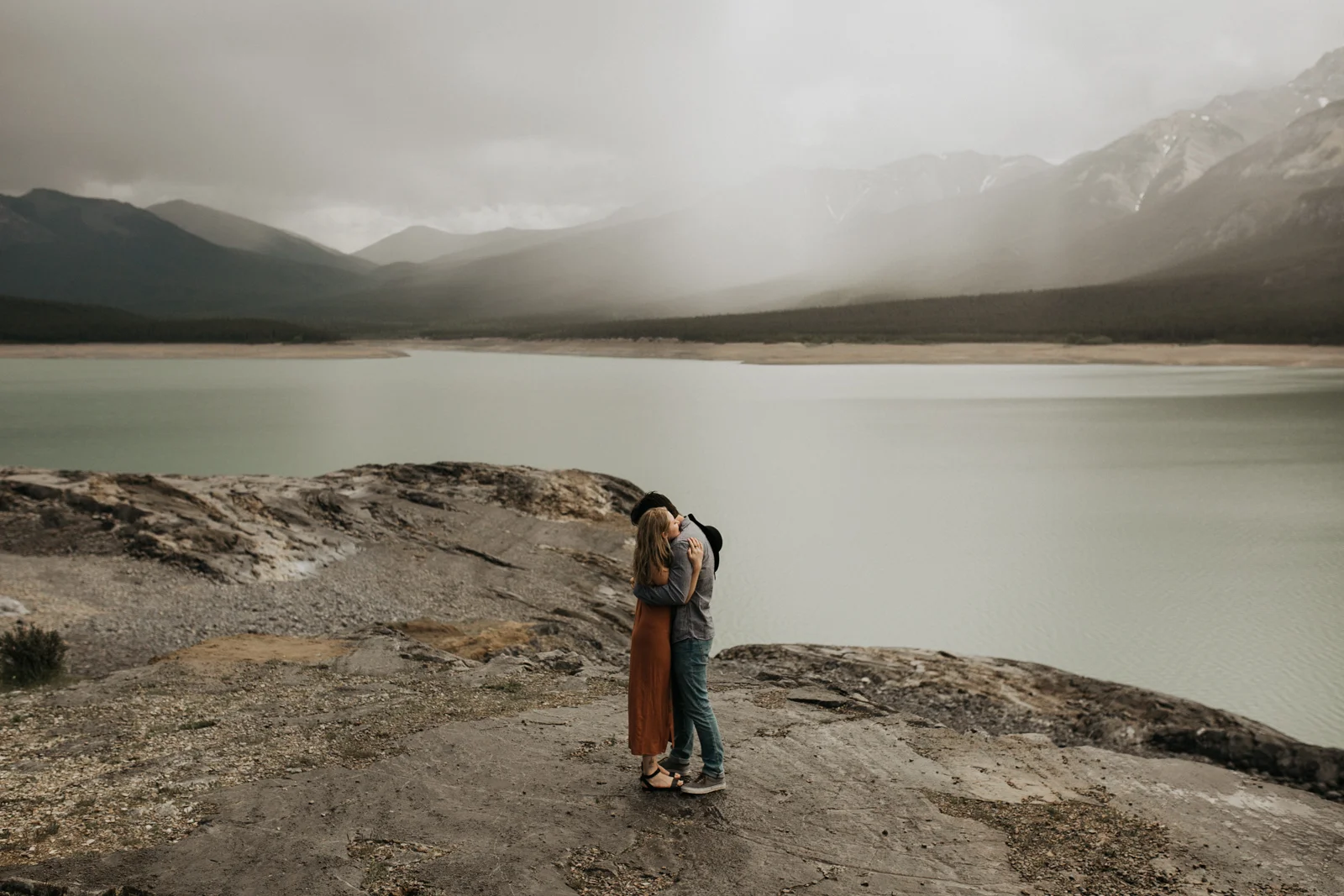 Canmore_Mountain_Engagement_Session-3.jpg