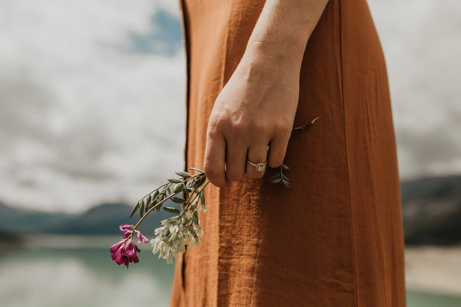 Canmore_Mountain_Engagement_Session-21.jpg