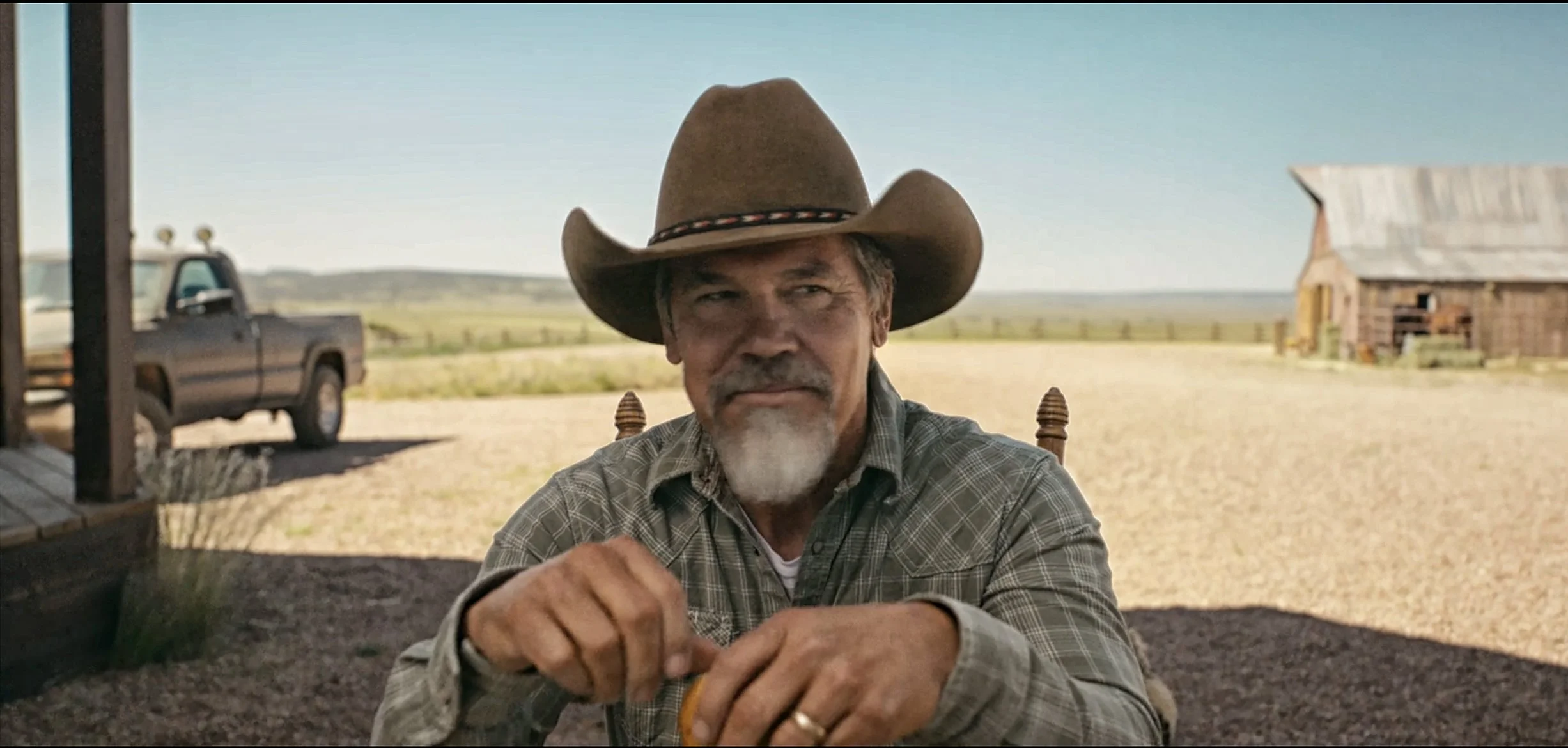 EXT RANCH - LOCATION BUILD