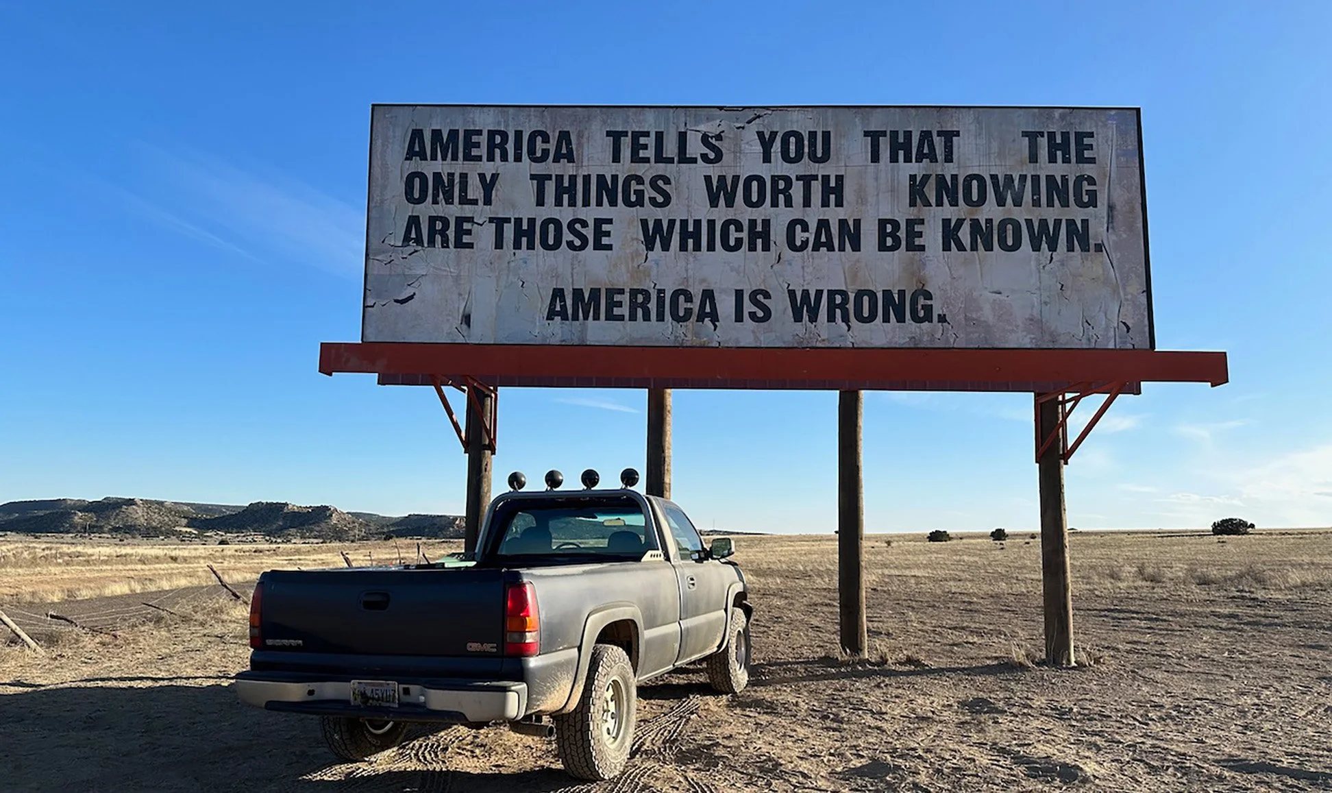 EXT ROAD - BILLBOARD