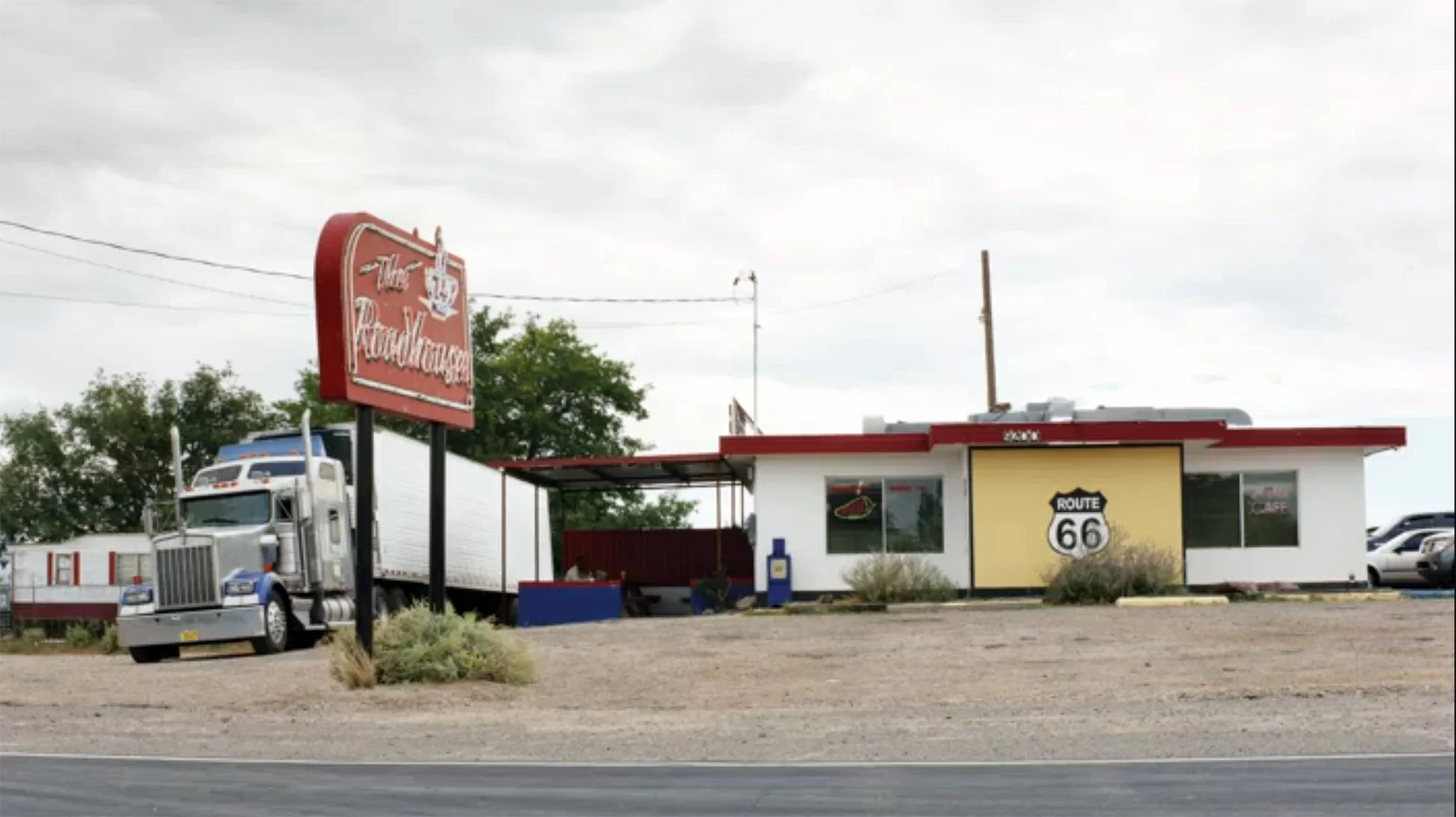 EXT ROADHOUSE DINER - ROUTE 66,  LOCATION INSTALLATION