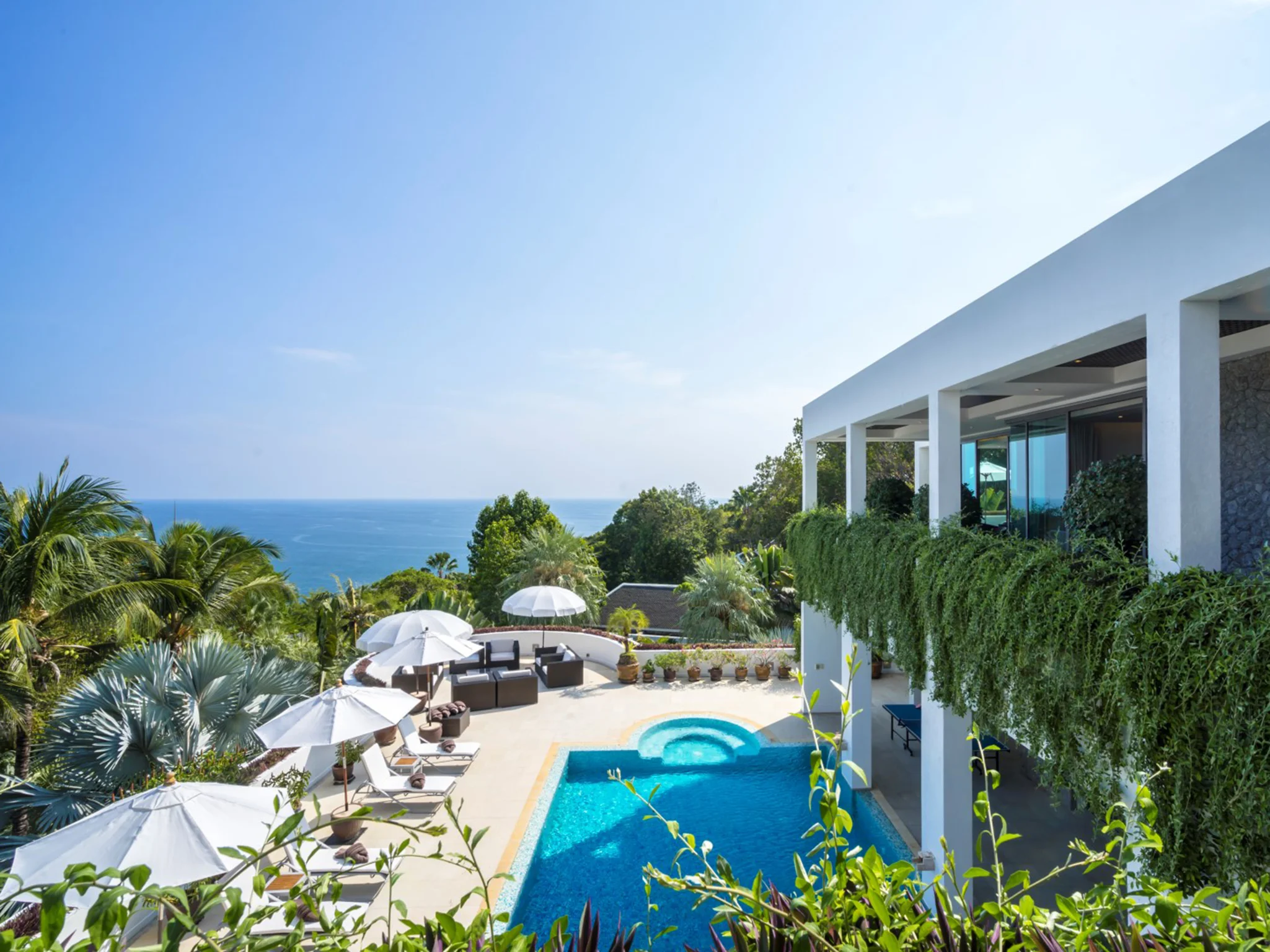 02-One Waterfall Bay - Stunning vista.jpg