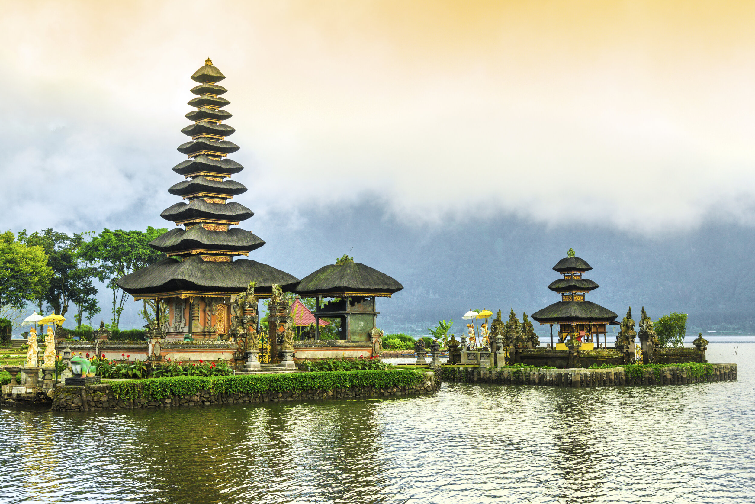 Bali_Pura_Ulun_Danu_Water_Temple.jpg