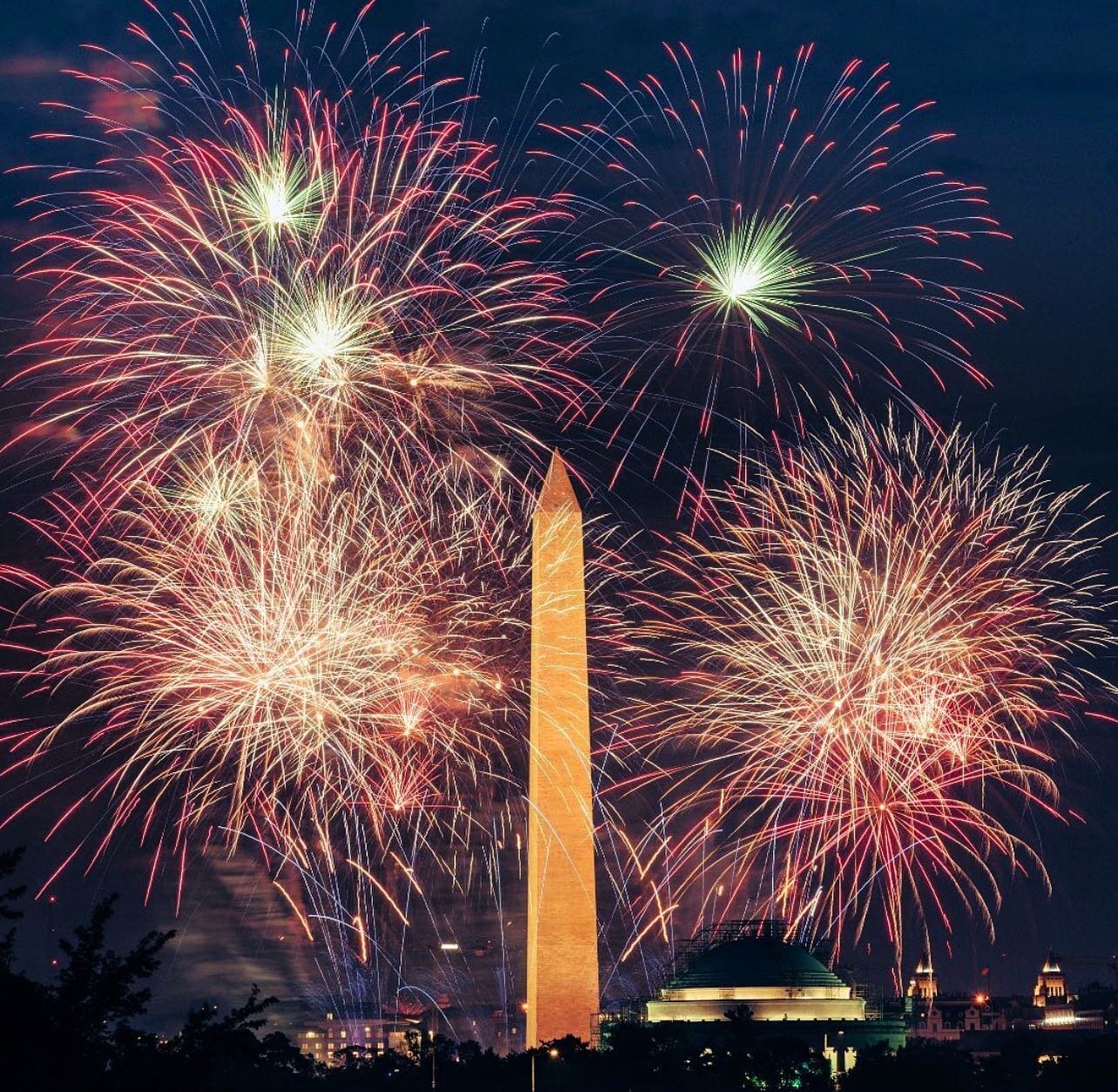 Our July 4th Party at @vuerooftopdc is SOLD OUT! 🎆 Doors open at 6pm and the fireworks show starts at 9:09pm. 🤩

See you soon! ❤️🤍💙