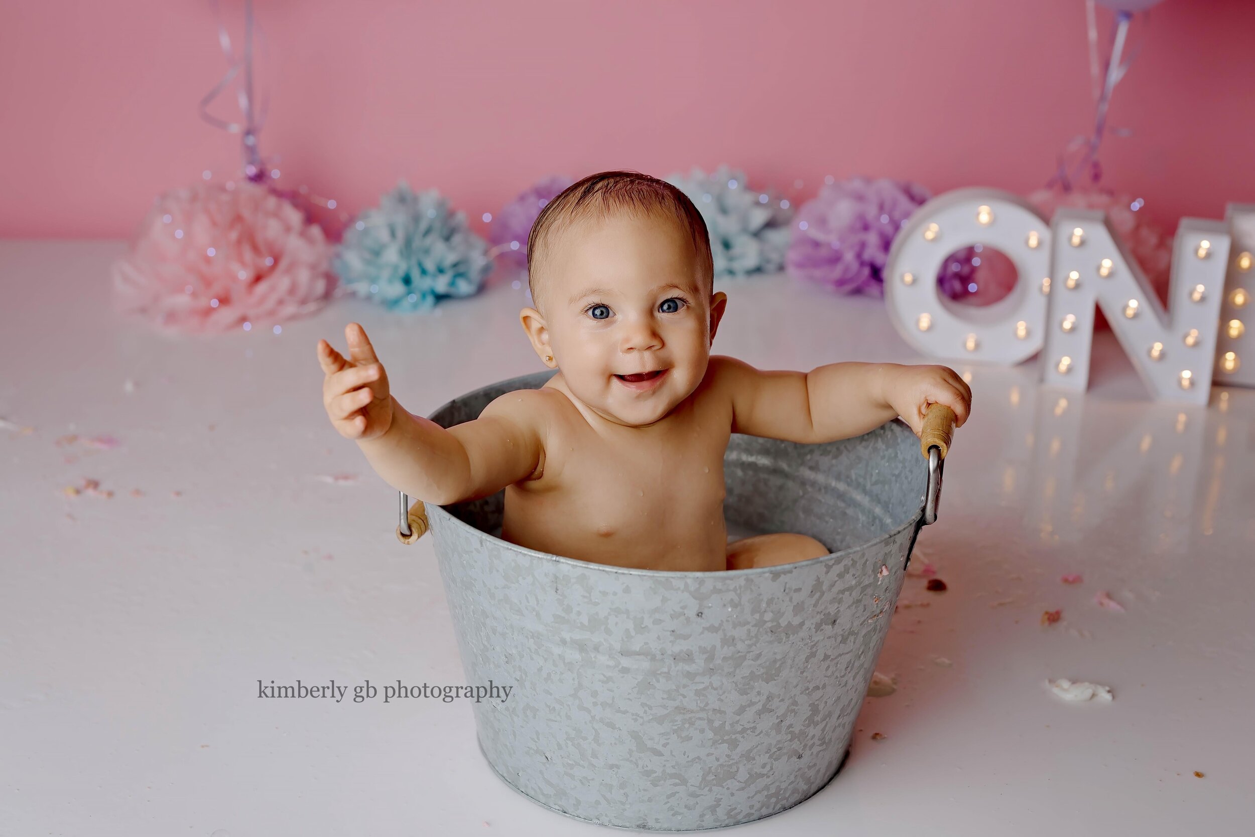 fotografia-de-ninos-primer-ano-anito-cake-smash-bizcocho-en-puerto-rico-kimberly-gb-photography-fotografa-219.jpg