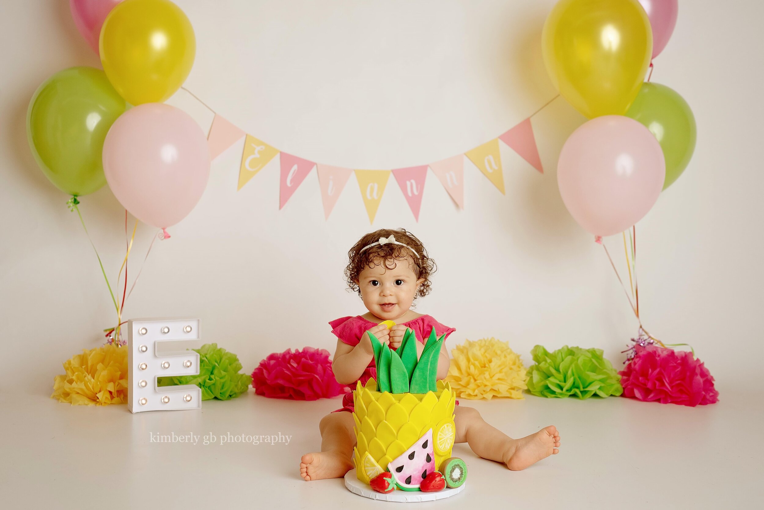 fotografia-de-ninos-primer-ano-anito-cake-smash-bizcocho-en-puerto-rico-kimberly-gb-photography-fotografa-338.jpg