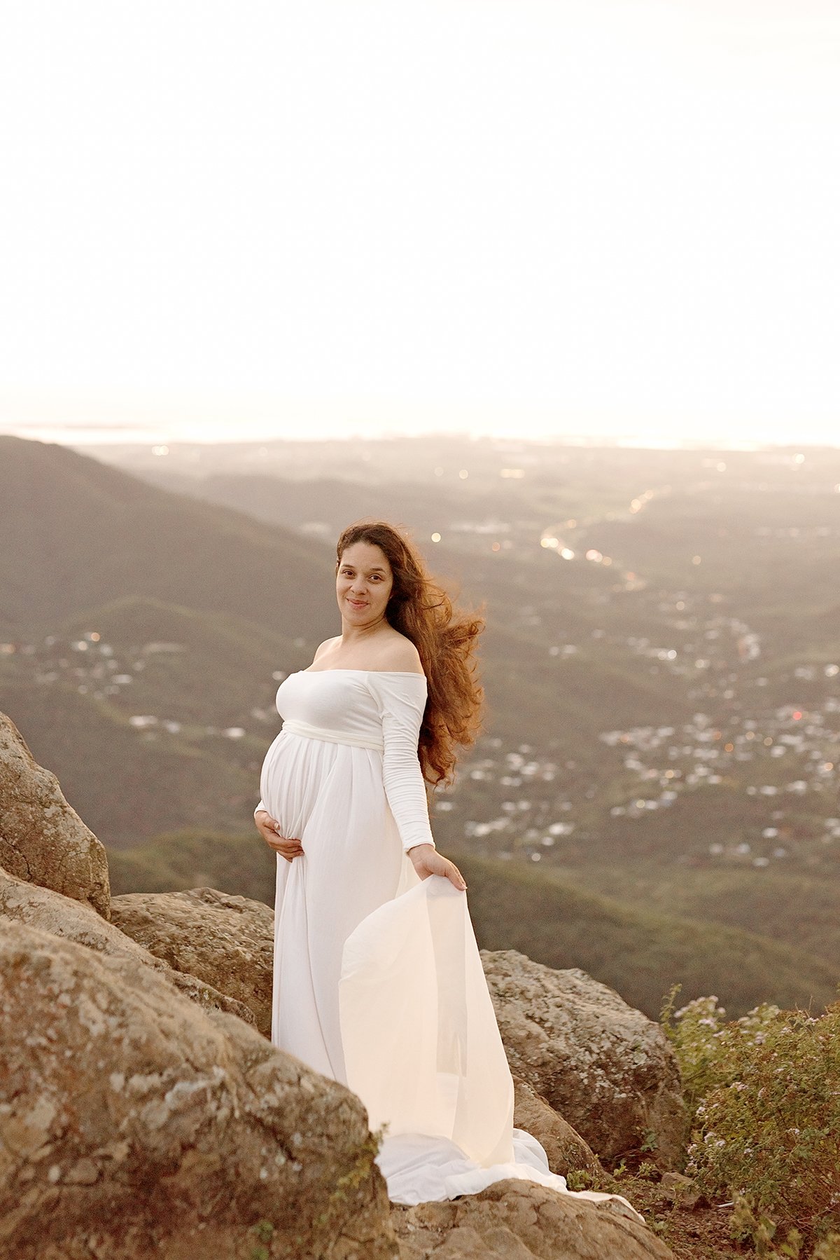 maternity-pregnancy-photographer-san-juan-puerto-rico--white-dress-gown-long-sleeve-fotografa-maternidad-embarazo-14.jpg