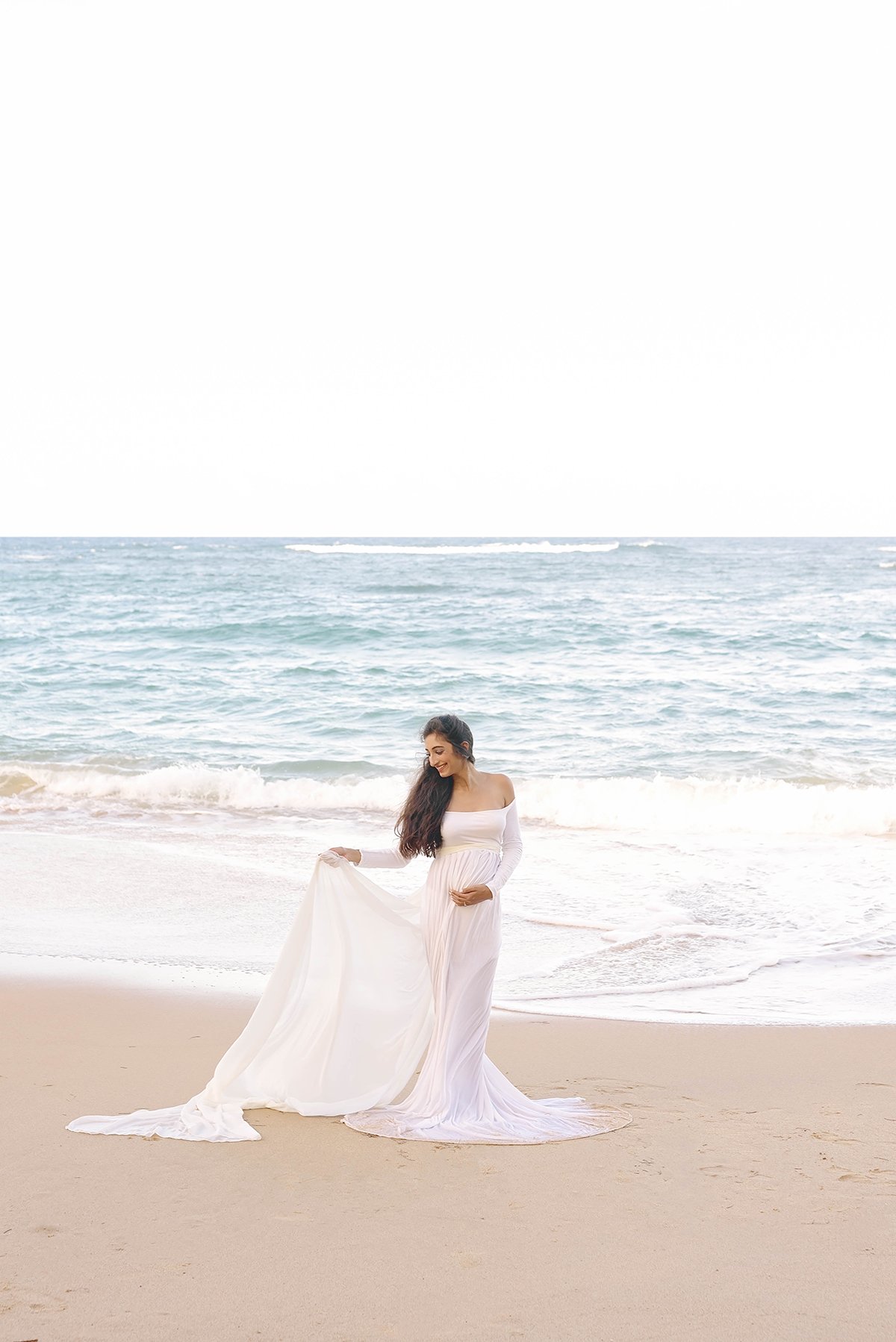 maternity-pregnancy-photographer-san-juan-puerto-rico--white-dress-gown-long-sleeve-fotografa-maternidad-embarazo-23.jpg