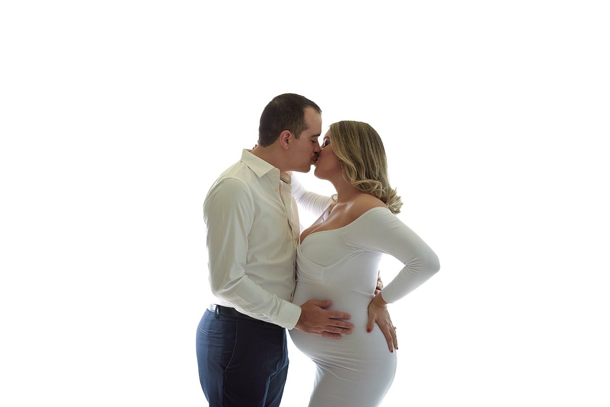 maternity-pregnancy-photographer-san-juan-puerto-rico-white-dress-gown-long-sleeve-fotografa-maternidad-embarazo-02.jpg