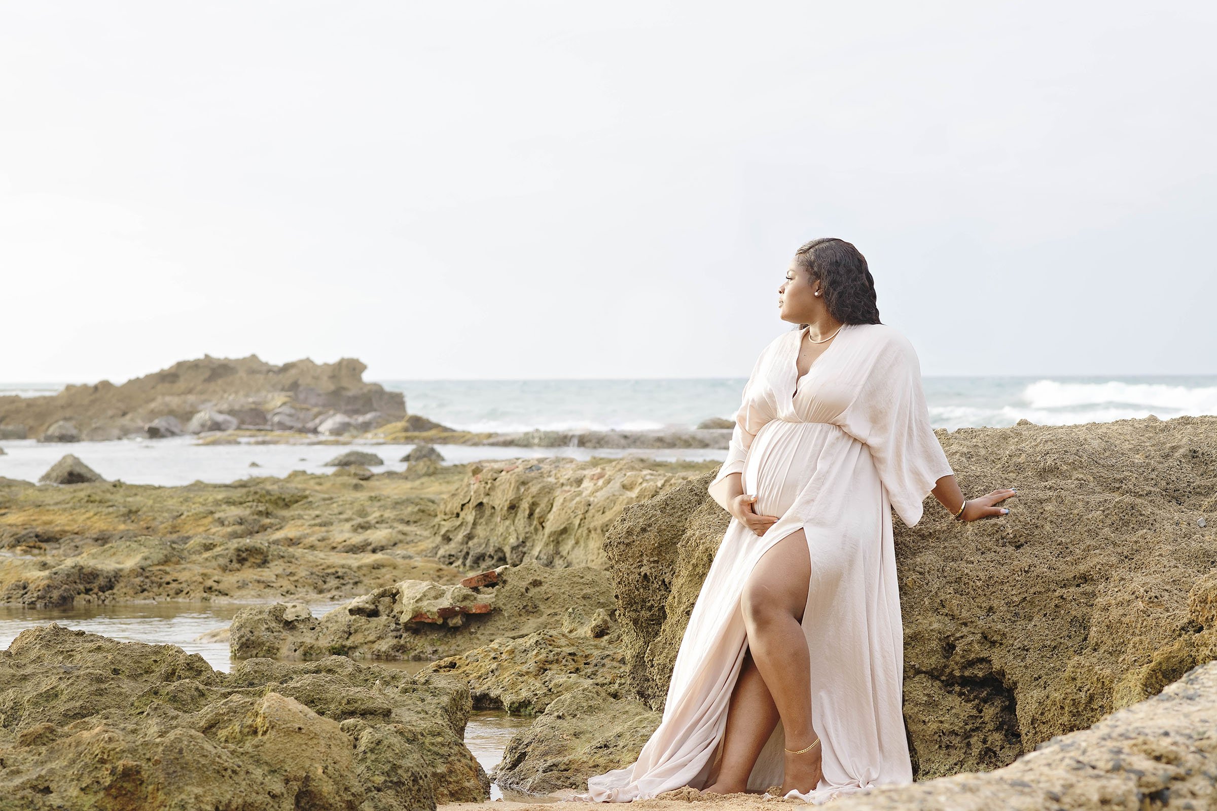 maternity-pregnancy-photographer-san-juan-puerto-rico-sand-dress-gown-long-sleeve-fotografa-maternidad-embarazo-06.jpg