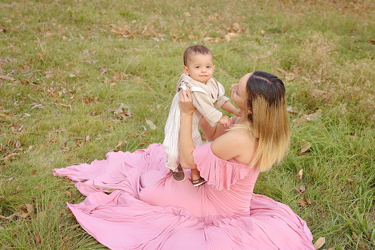 maternity-pregnancy-photographer-san-juan-puerto-rico-pink-rose--dress-gown-droop-sleeve-fotografa-maternidad-embarazo-00.jpg