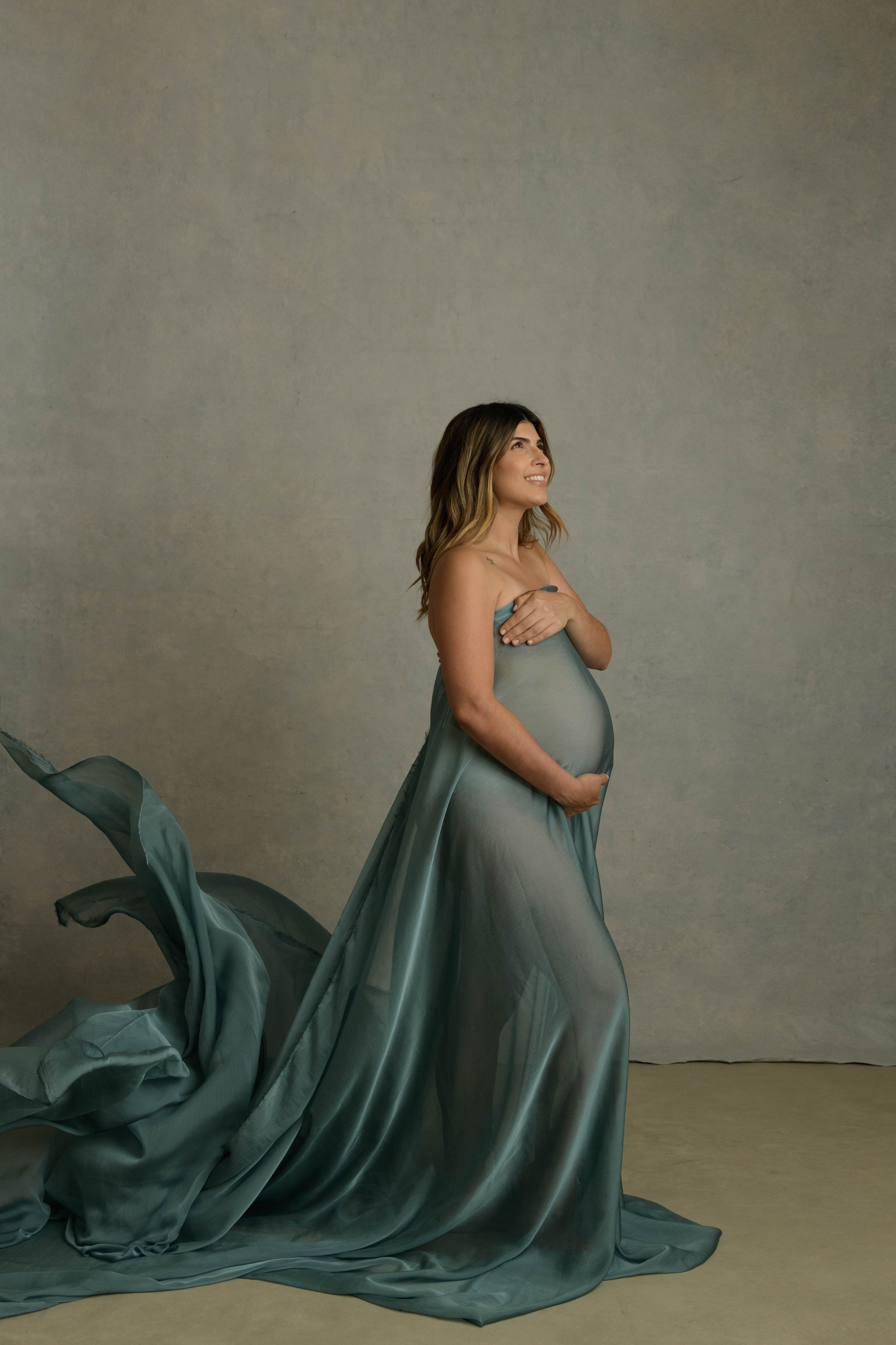 maternity-pregnancy-photographer-san-juan-puerto-rico-fabric-dress-gown-fotografa-maternidad-embarazo-28.jpg