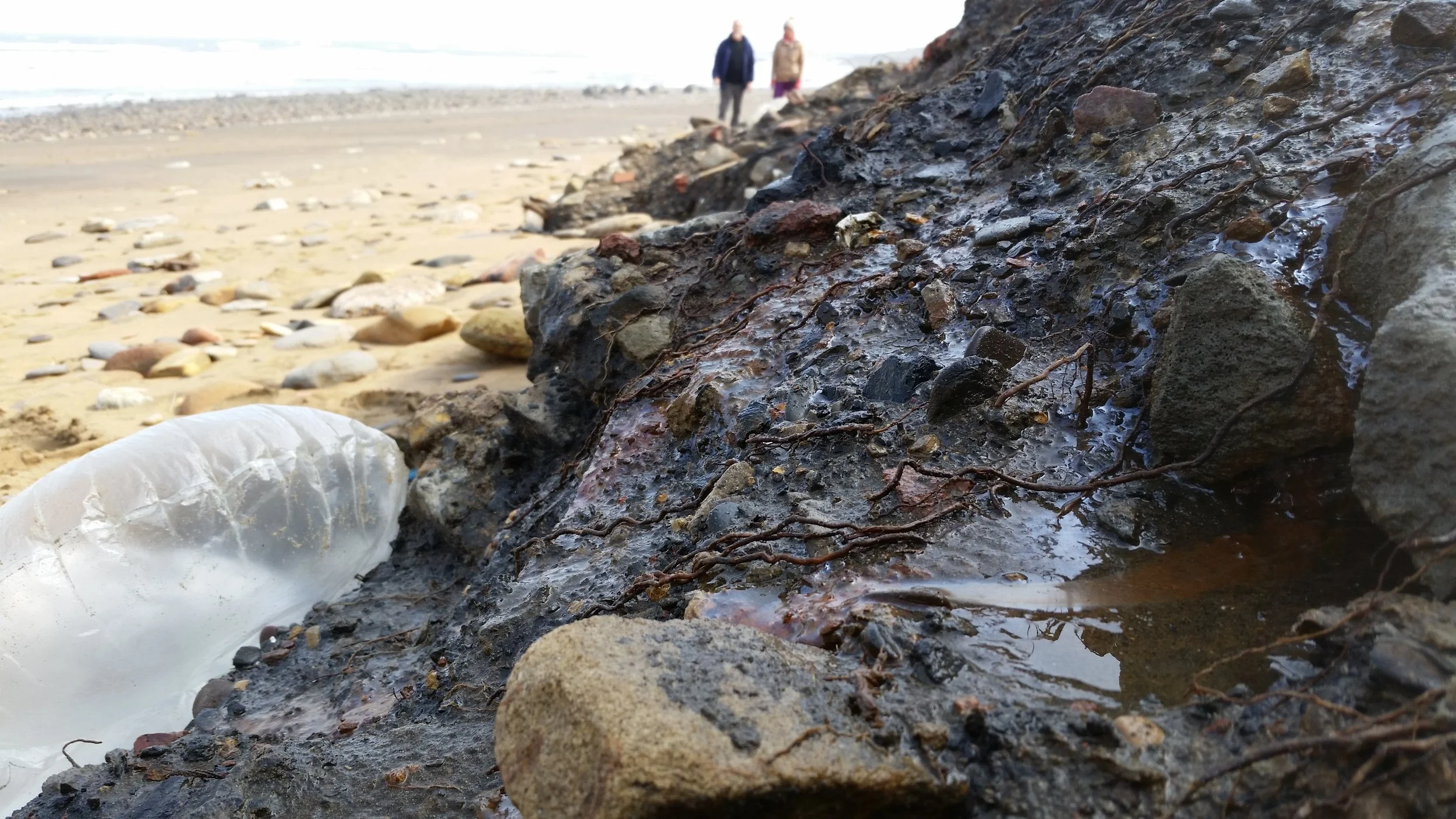 Chemicals leaking into sea