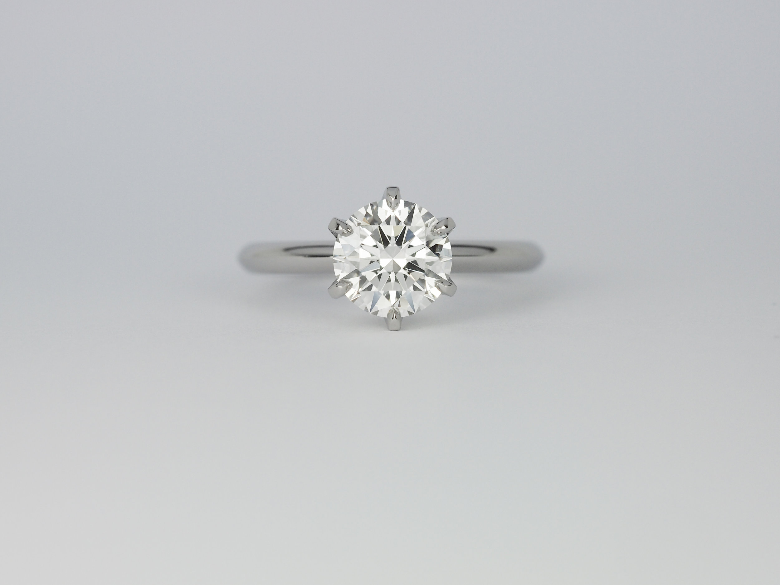  Six claw solitaire platinum engagement ring 