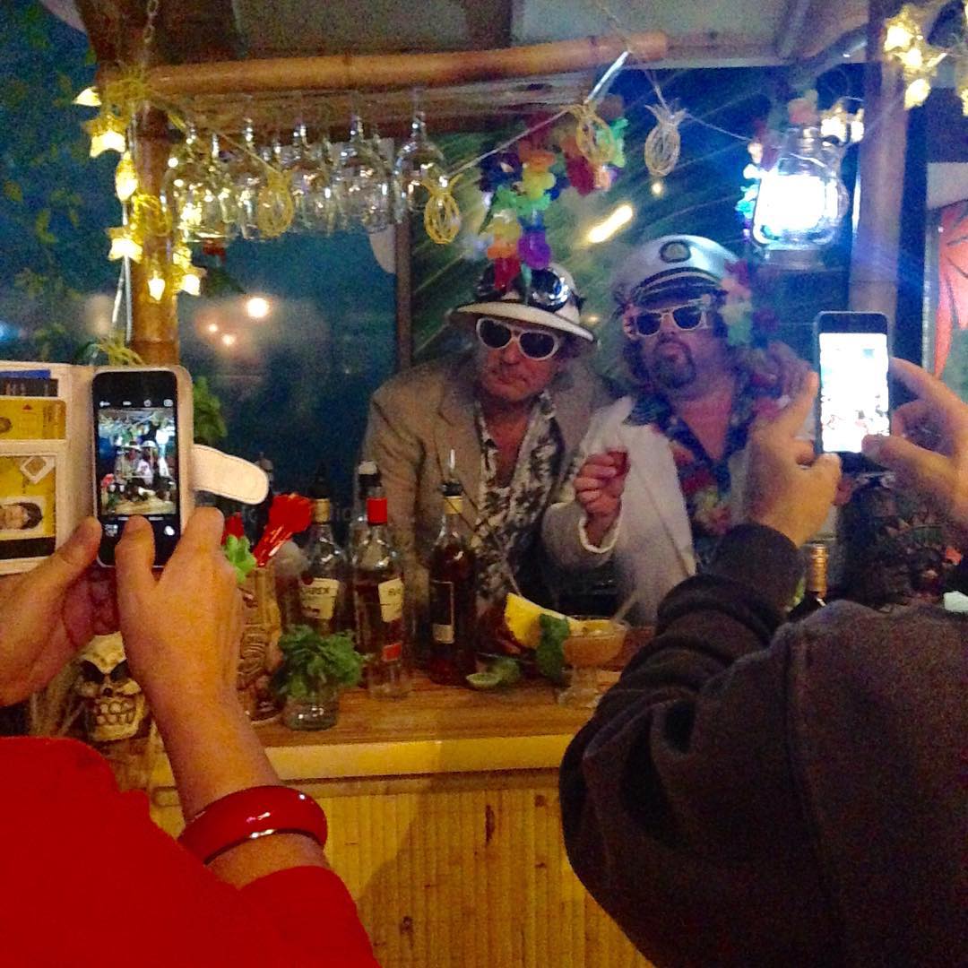 Tullymars tiki with the Stars