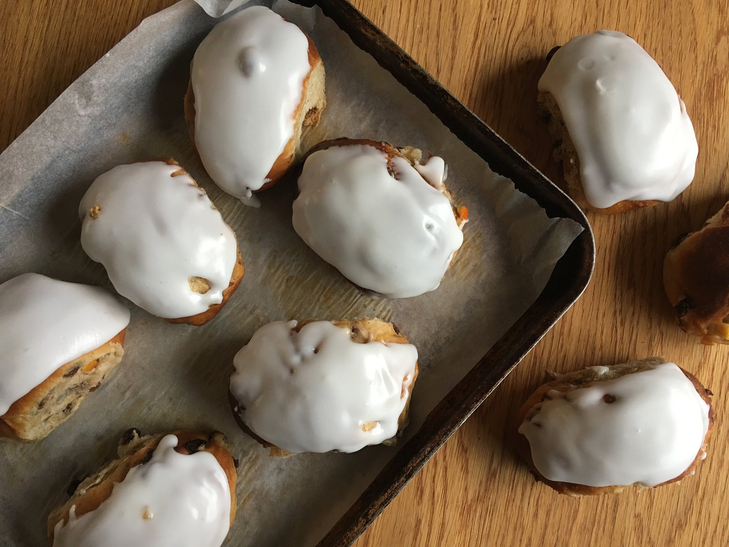 Stollen Iced Buns
