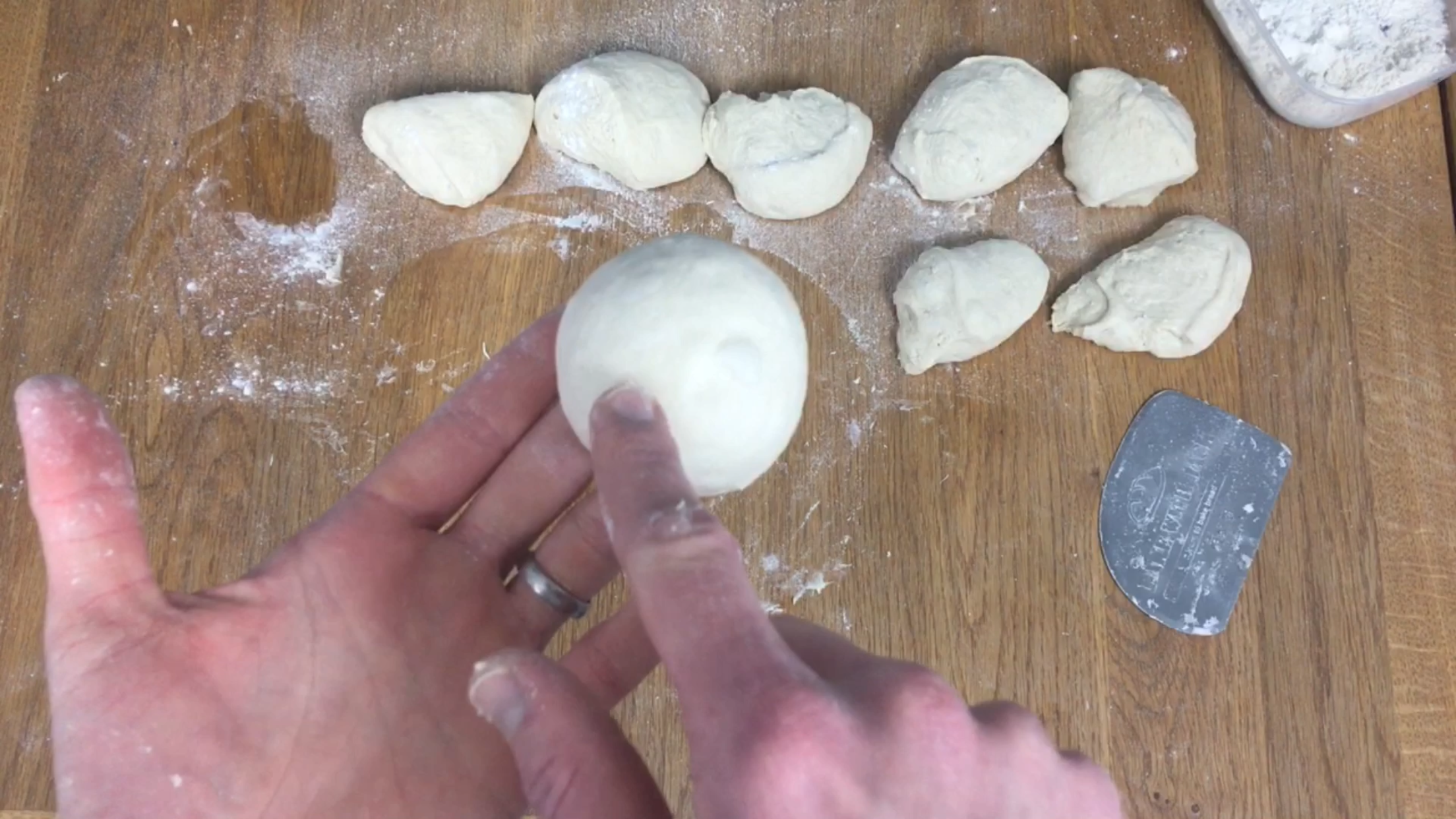 Bread Tip 51 - How to shape up perfect bread rolls