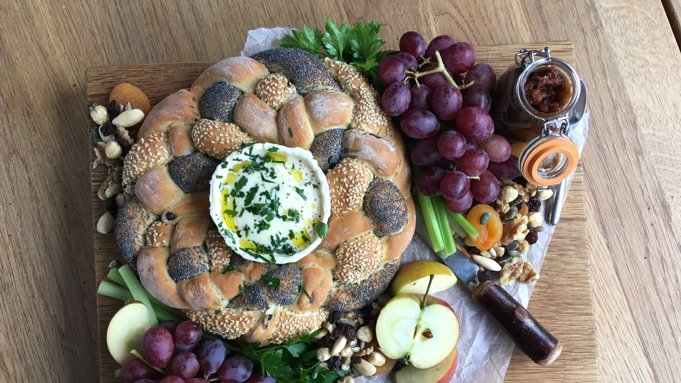 Bread Tip 124 - How to Shape a Christmas Wreath Bread