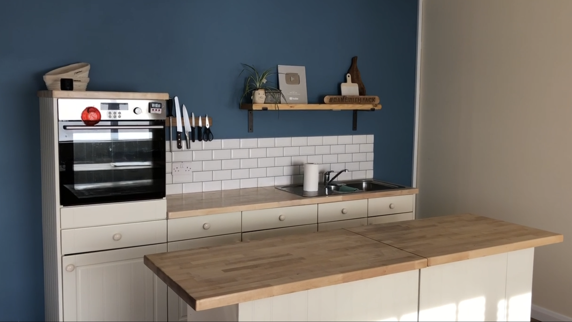 Studio Kitchen REVEAL