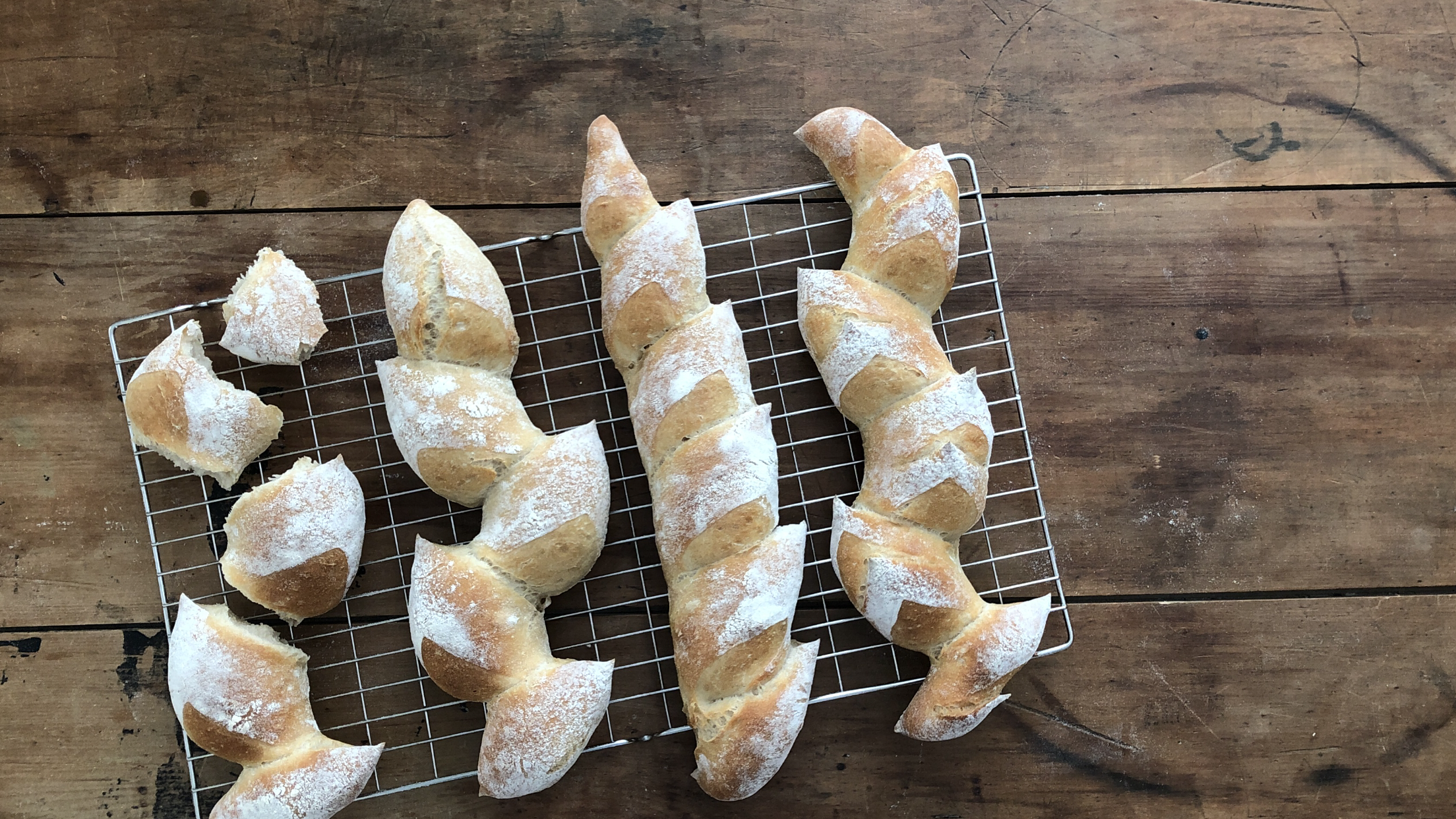 184: TRANSFORM a Baguette with SCISSORS