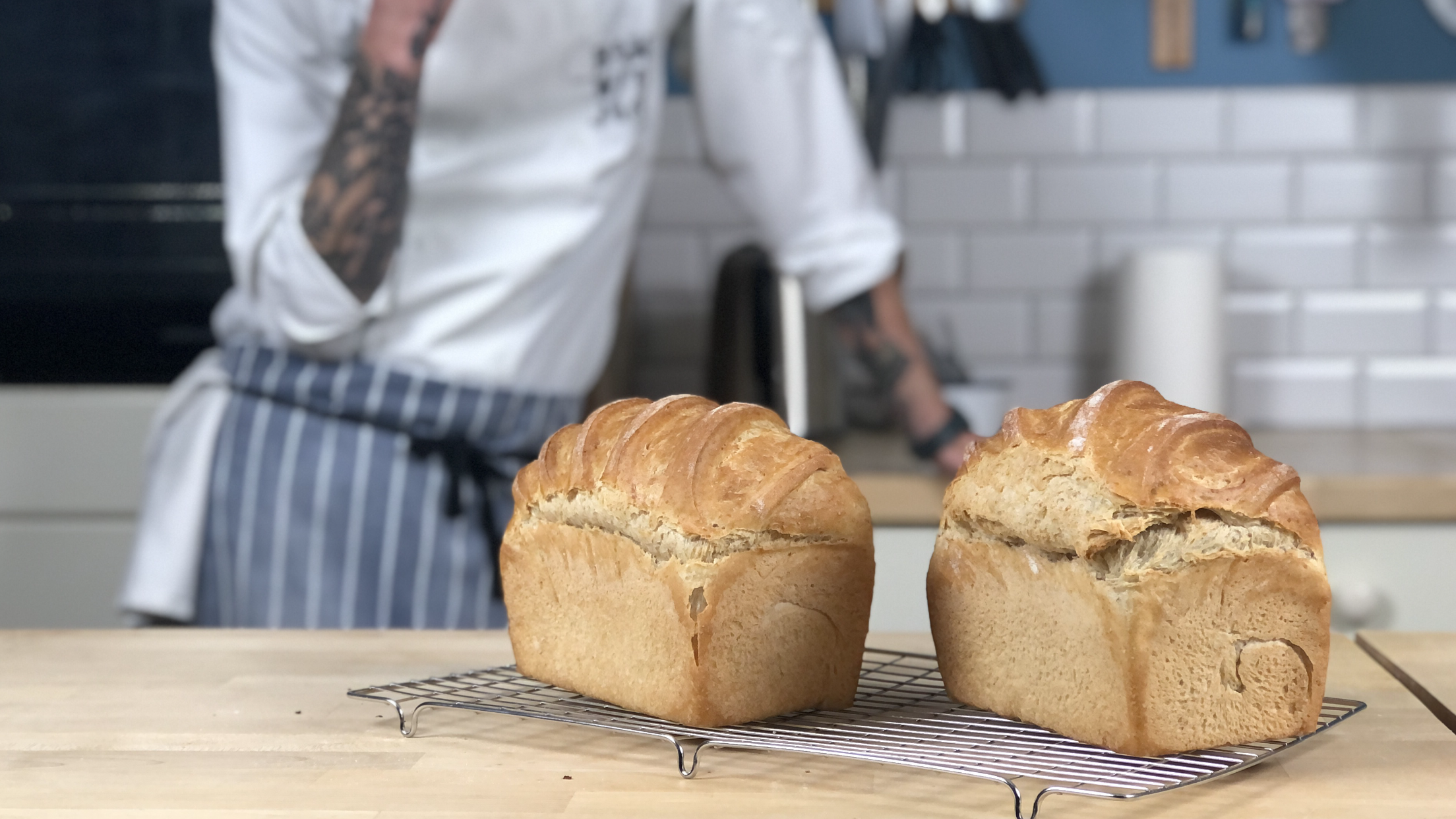 208: Why does my Tinned Loaf ALWAYS Split HERE?