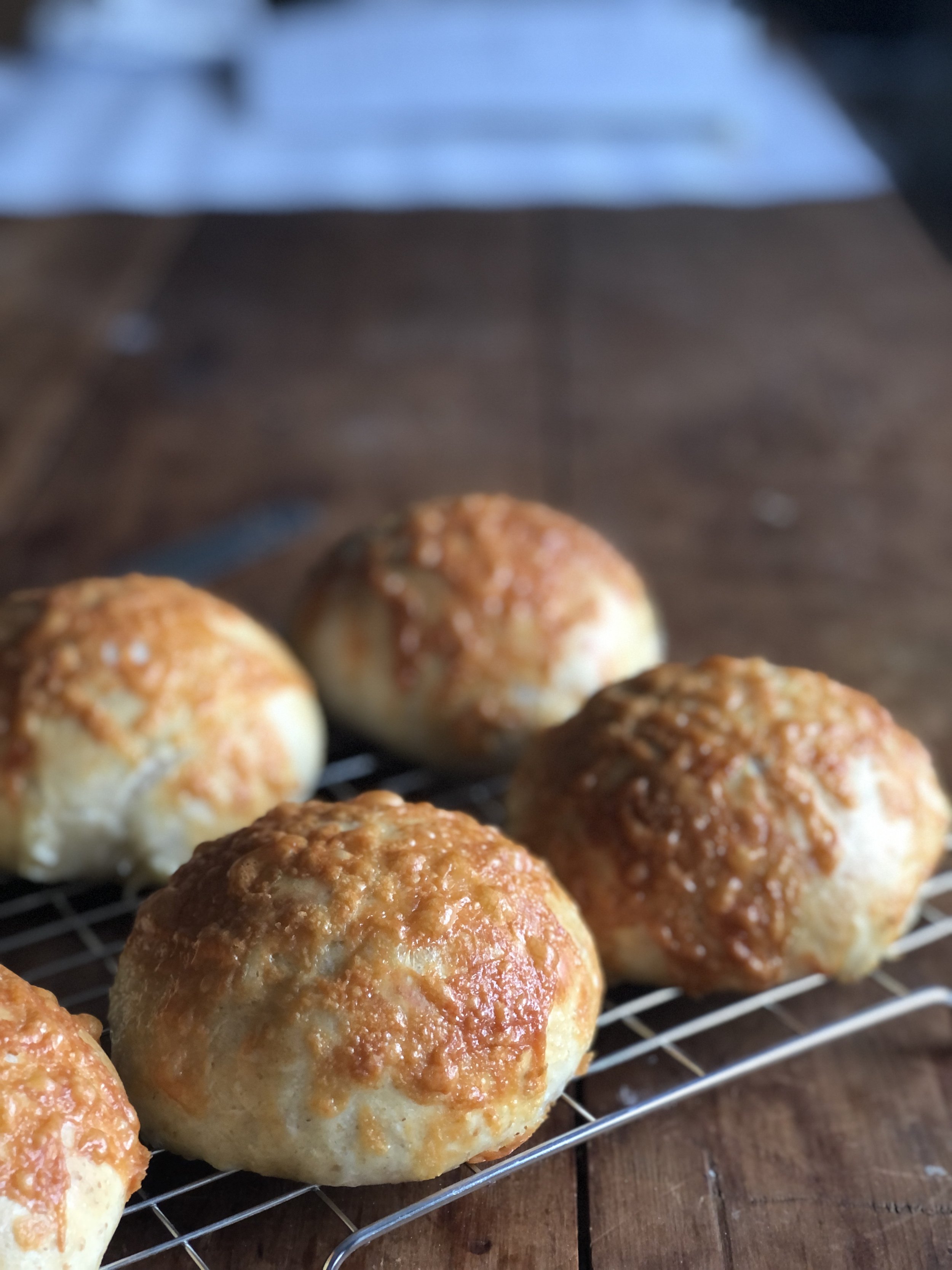 No Knead Cheddar Cheese Baps (4).jpg