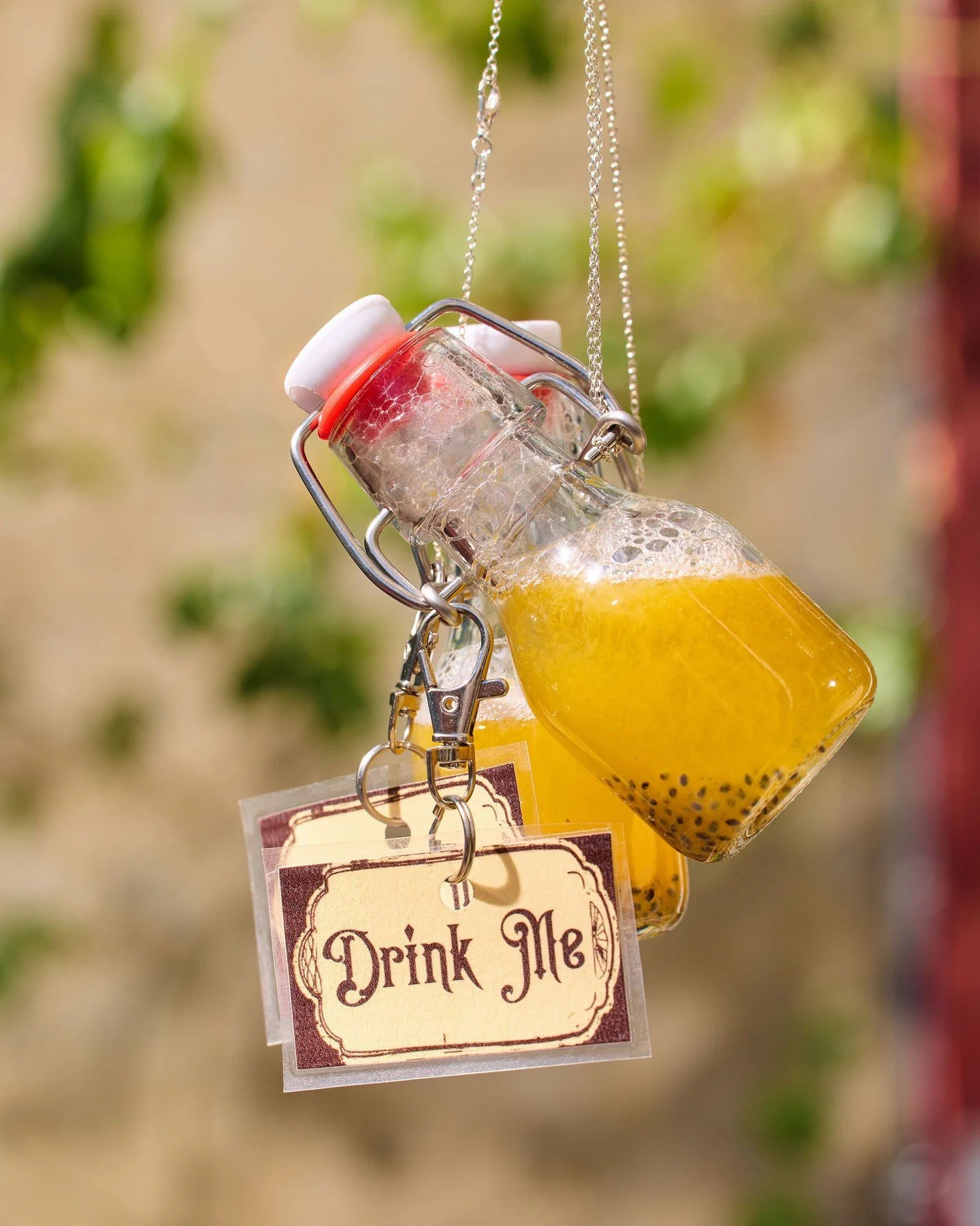 A quick (or not so) journey through our hedge maze starts your Mad Tea Party, and oh what a start it is&hellip;potions and radishes and eyes, oh my! To see what this is all about, book Mad Tea Party at our bio link 🫖	

#merchantroots #conceptmenu #m