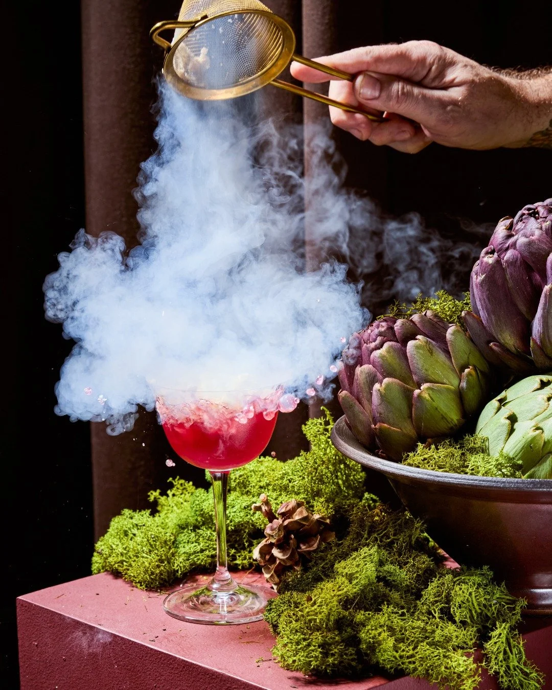 For the maximalists 🔥, whimsical 💫 and thirsty 🥃 alike.  We saved you a spot at @barorsosf, make it official at our bio link.	

#barorsosf #merchantroots #conceptbar #speakeasy #libations