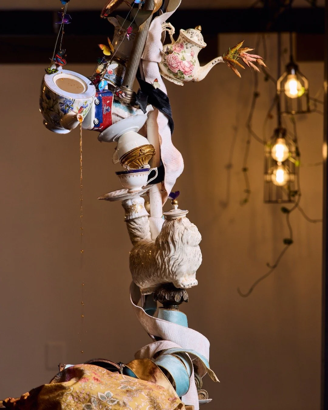 Around here, we take our fountains with teapots, and our parties with madness. Join in on the topsy-turvy adventure while you can...tick tock, tick tock ⏱️	

#barorsosf #teapot #madteaparty #conceptdining