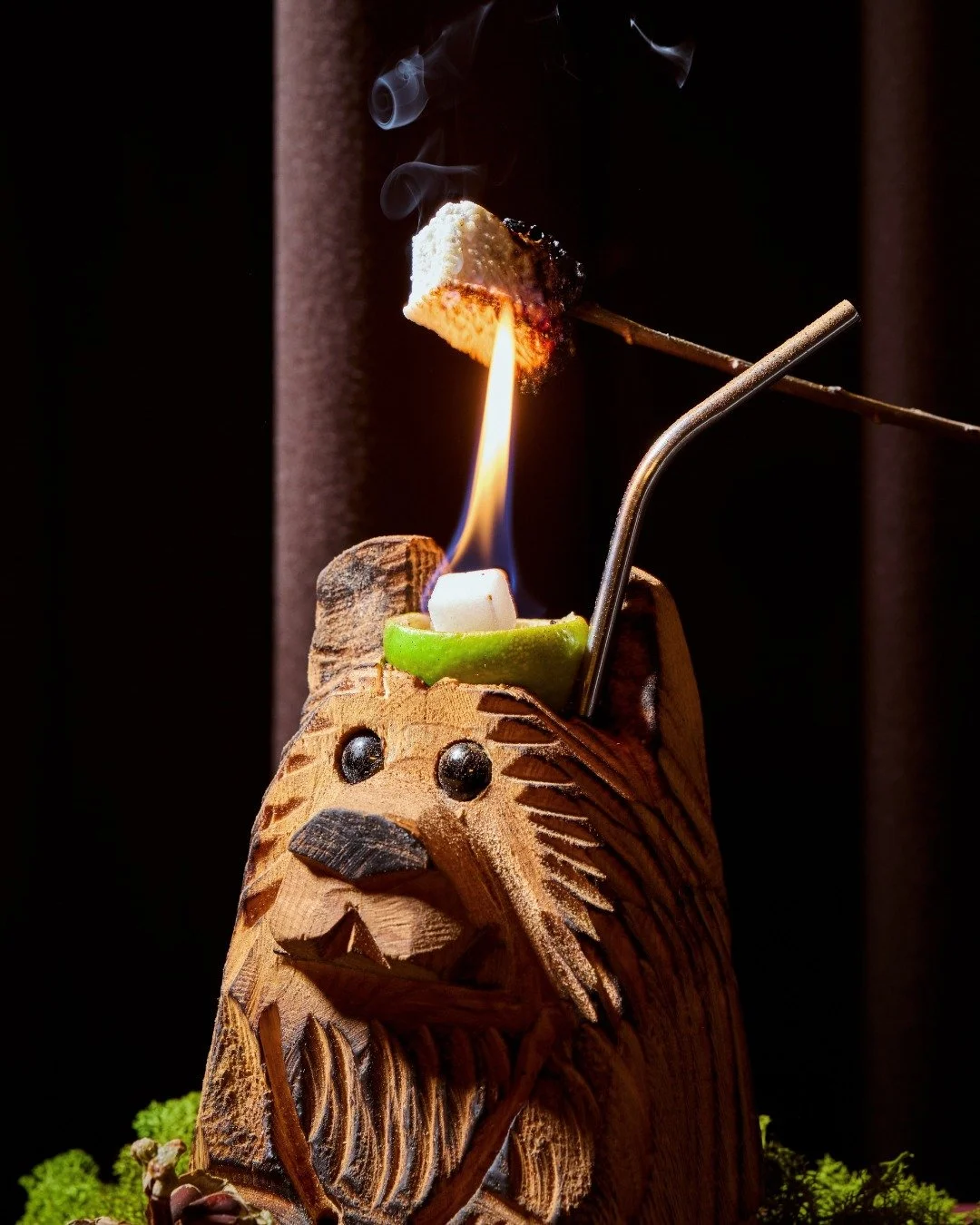 A @barorsosf delicacy: Smokey Gets Sandy.
Lion's mane marshmallow, chaga, mushroom falernum, and blackstrap. Playing with fire, recommended.

#barorsosf #sanfrancisco #smokeybear #cocktailbar #playingiwthfire