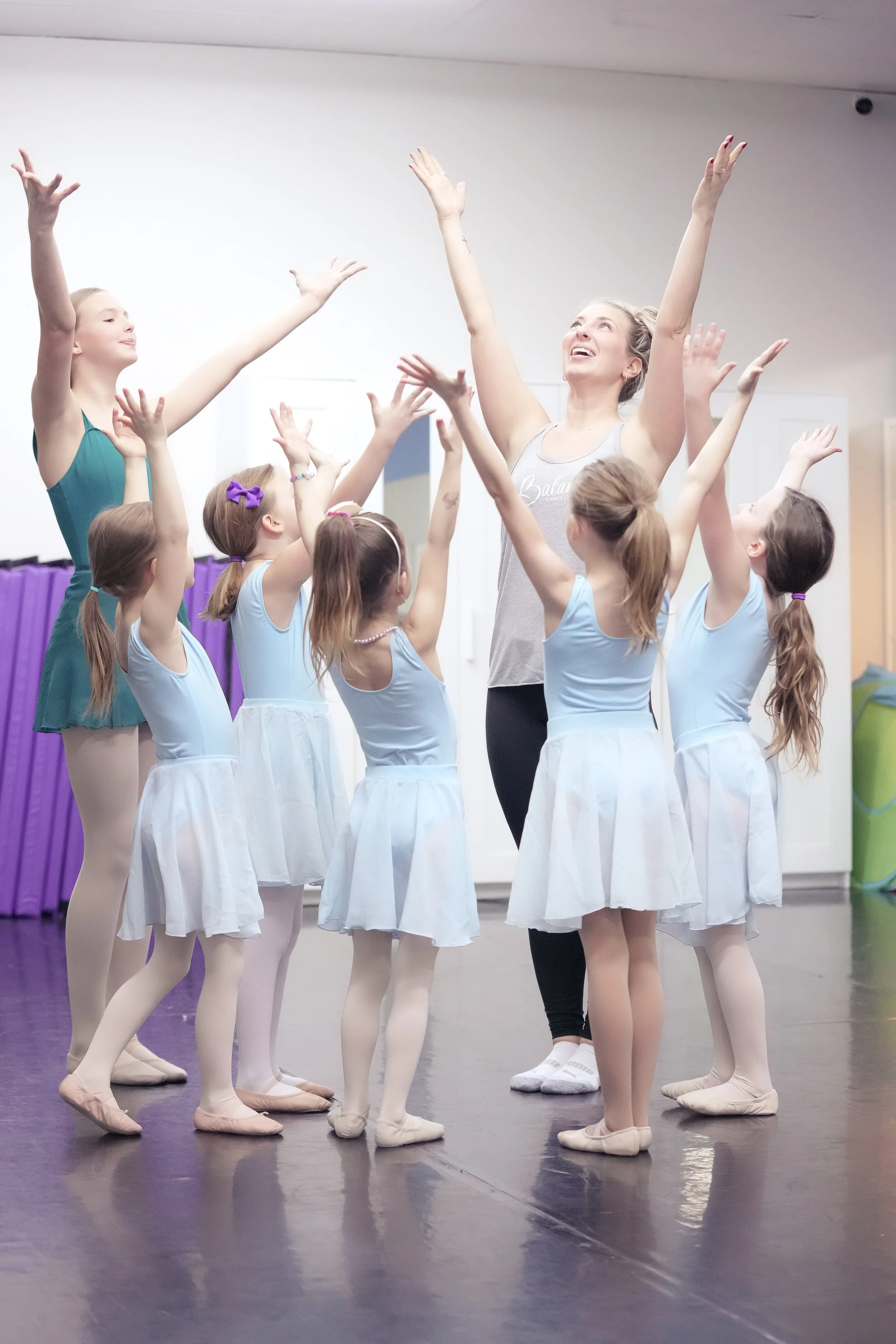 Balance Dance Centre logo