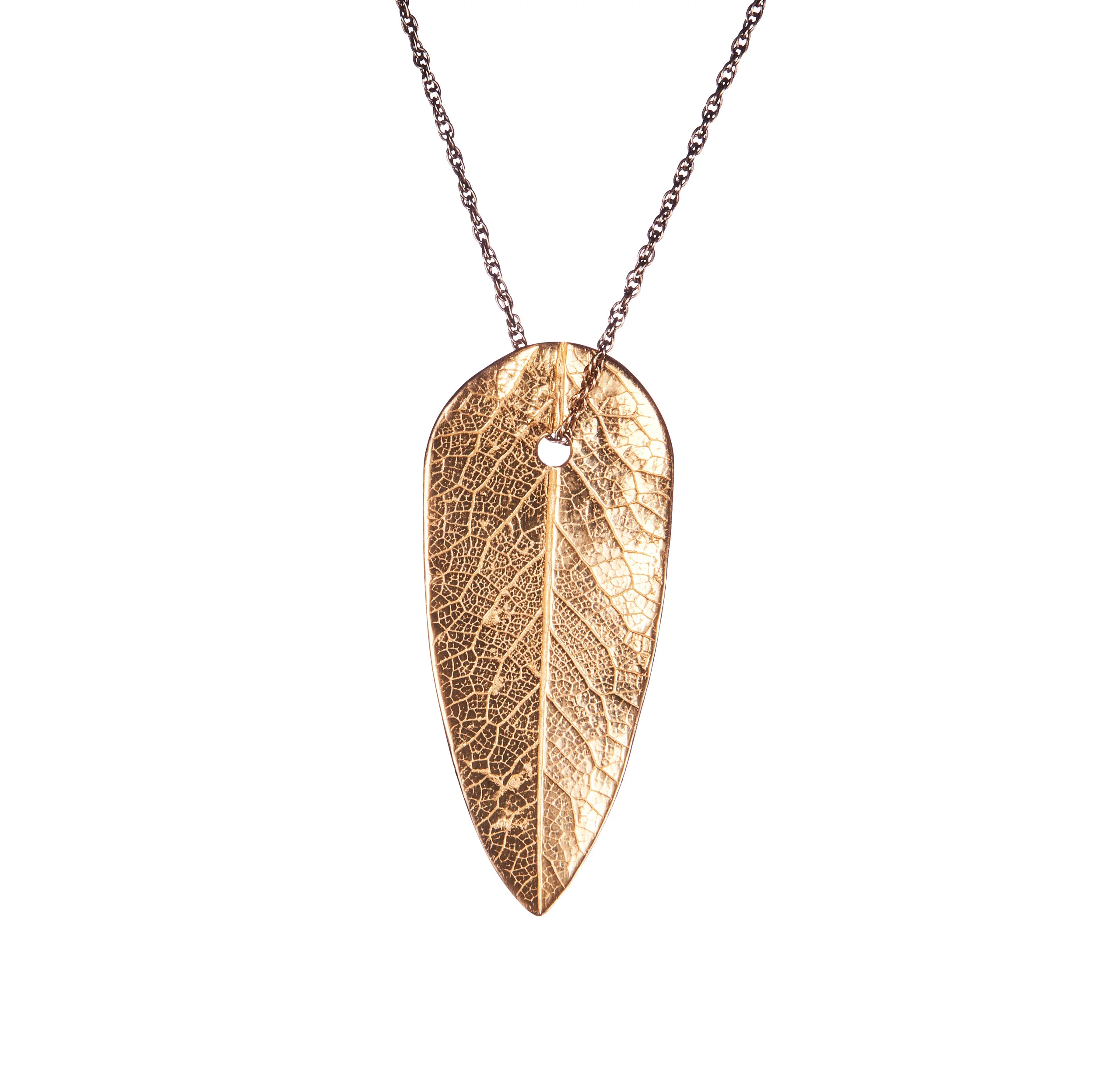 Collier-feuille--clarajasmine-ss18-f-web.jpg