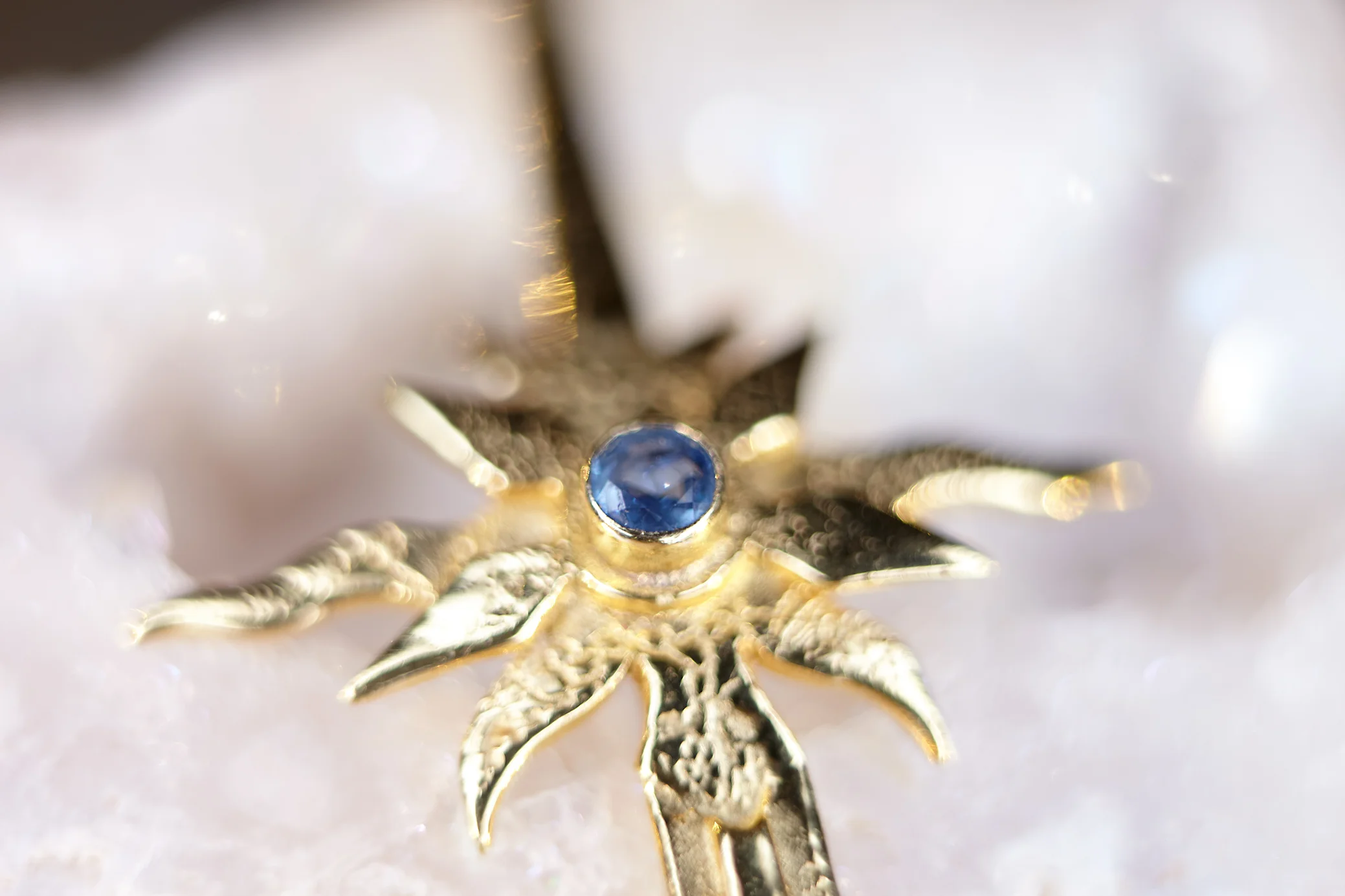 ClaraJasmine-COLLIER-SURYA-SAPHIR.jpg