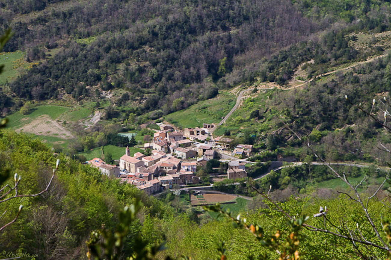 The village of Sougraigne. Photo by Ursula Wall of ursulasweeklywanders.com
